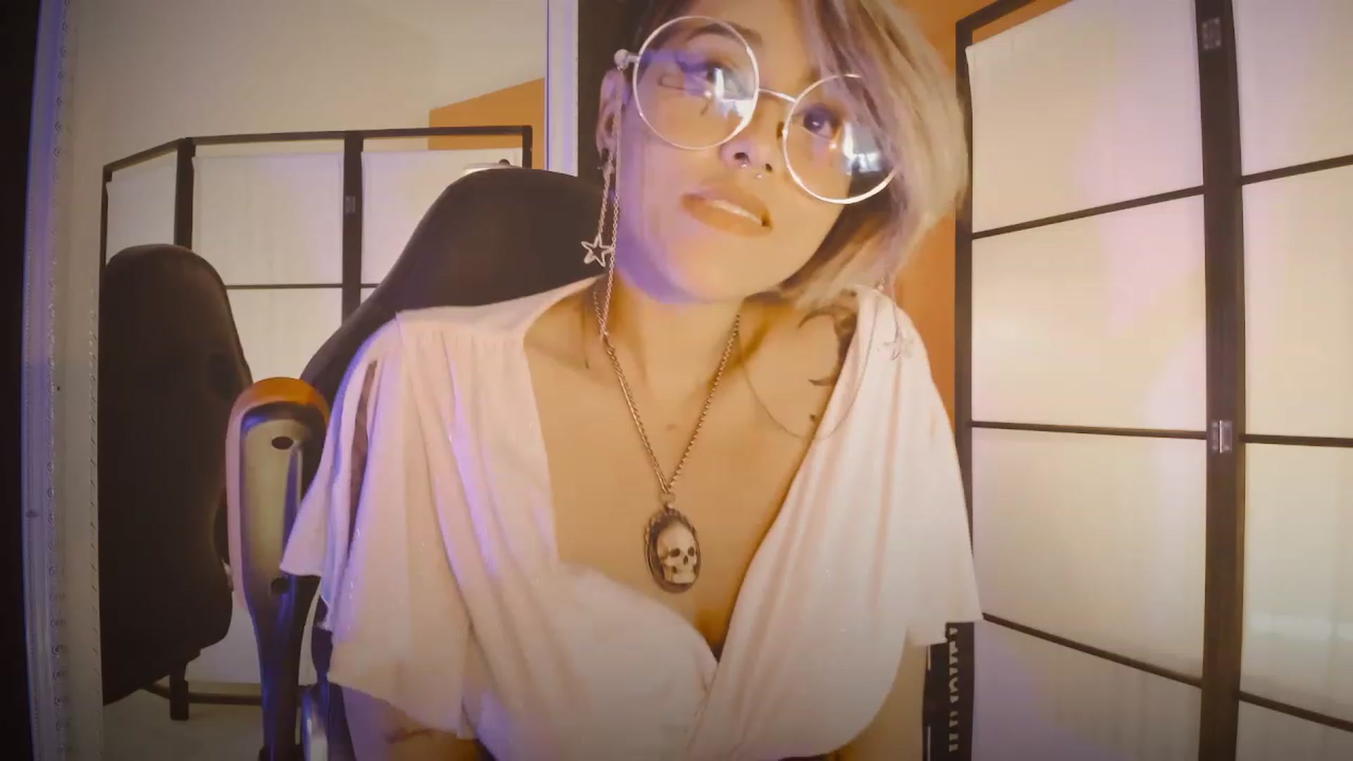 Gallery image thumbnail from AbraxxysRadio's myfreecams stream on, 05/14/2023, 21:48 image 8 of 20