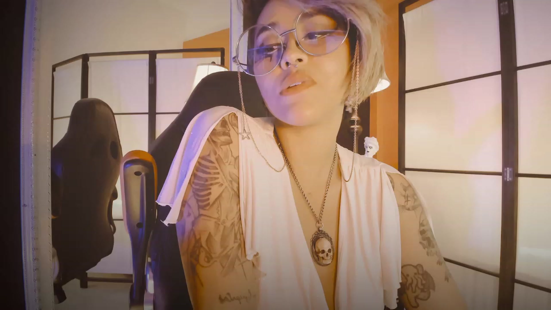 Gallery image thumbnail from AbraxxysRadio's myfreecams stream on, 05/14/2023, 21:48 image 6 of 20