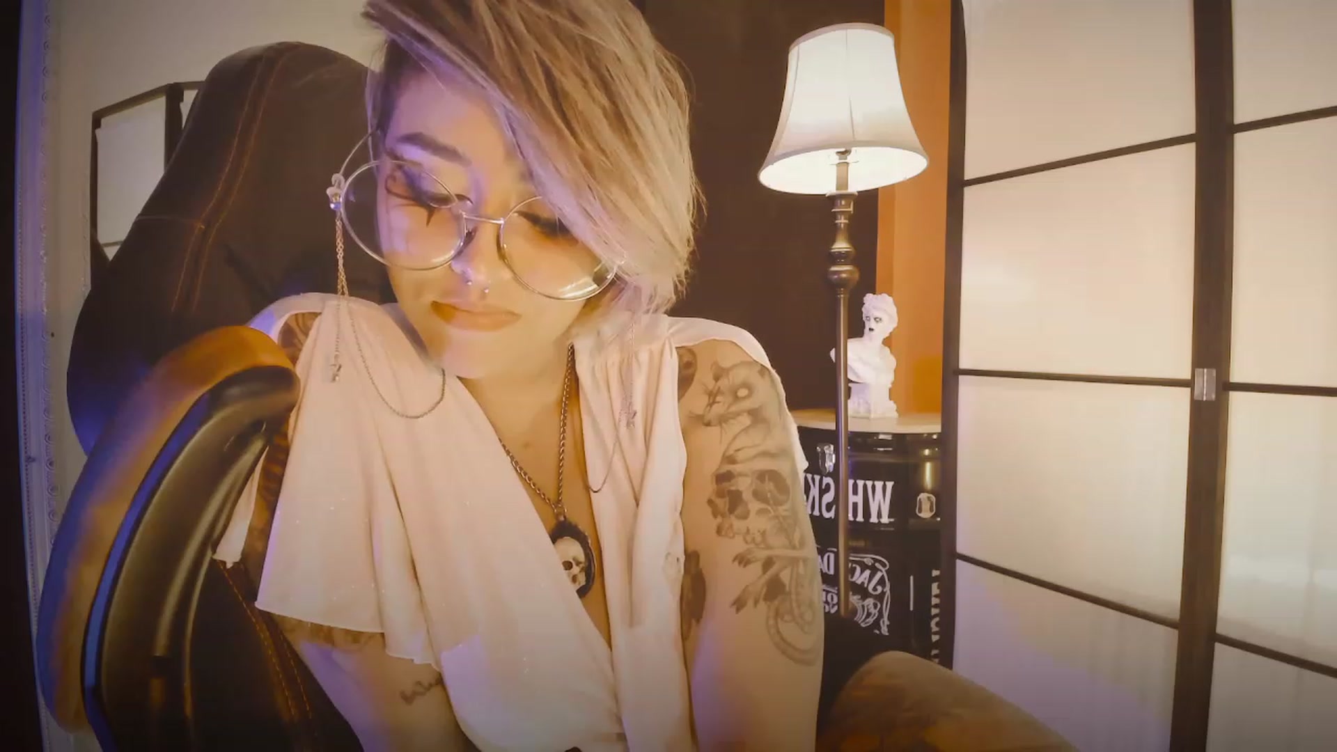 Gallery image thumbnail from AbraxxysRadio's myfreecams stream on, 05/14/2023, 21:48 image 15 of 20