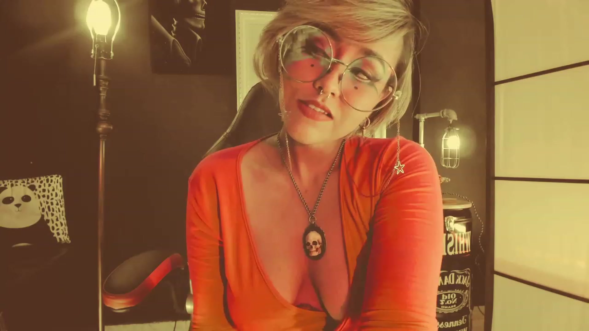 Gallery image thumbnail from AbraxxysRadio's myfreecams stream on, 05/15/2023, 23:38 image 5 of 20