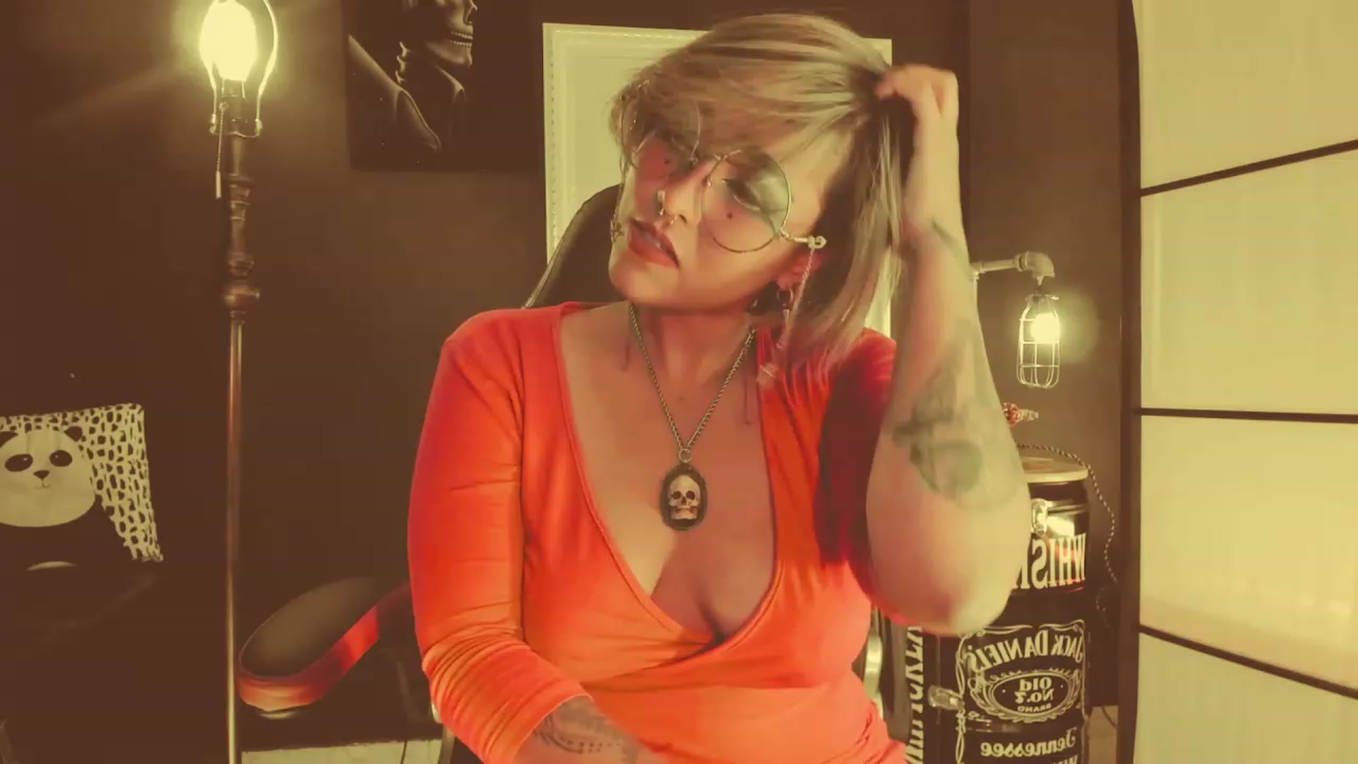 Gallery image thumbnail from AbraxxysRadio's myfreecams stream on, 05/15/2023, 23:38 image 3 of 20