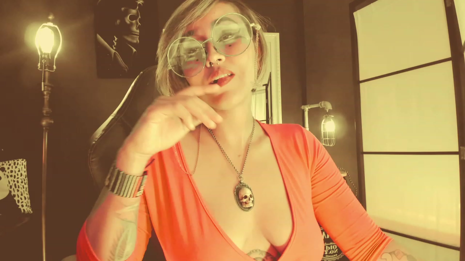 Gallery image thumbnail from AbraxxysRadio's myfreecams stream on, 05/16/2023, 01:40 image 15 of 20