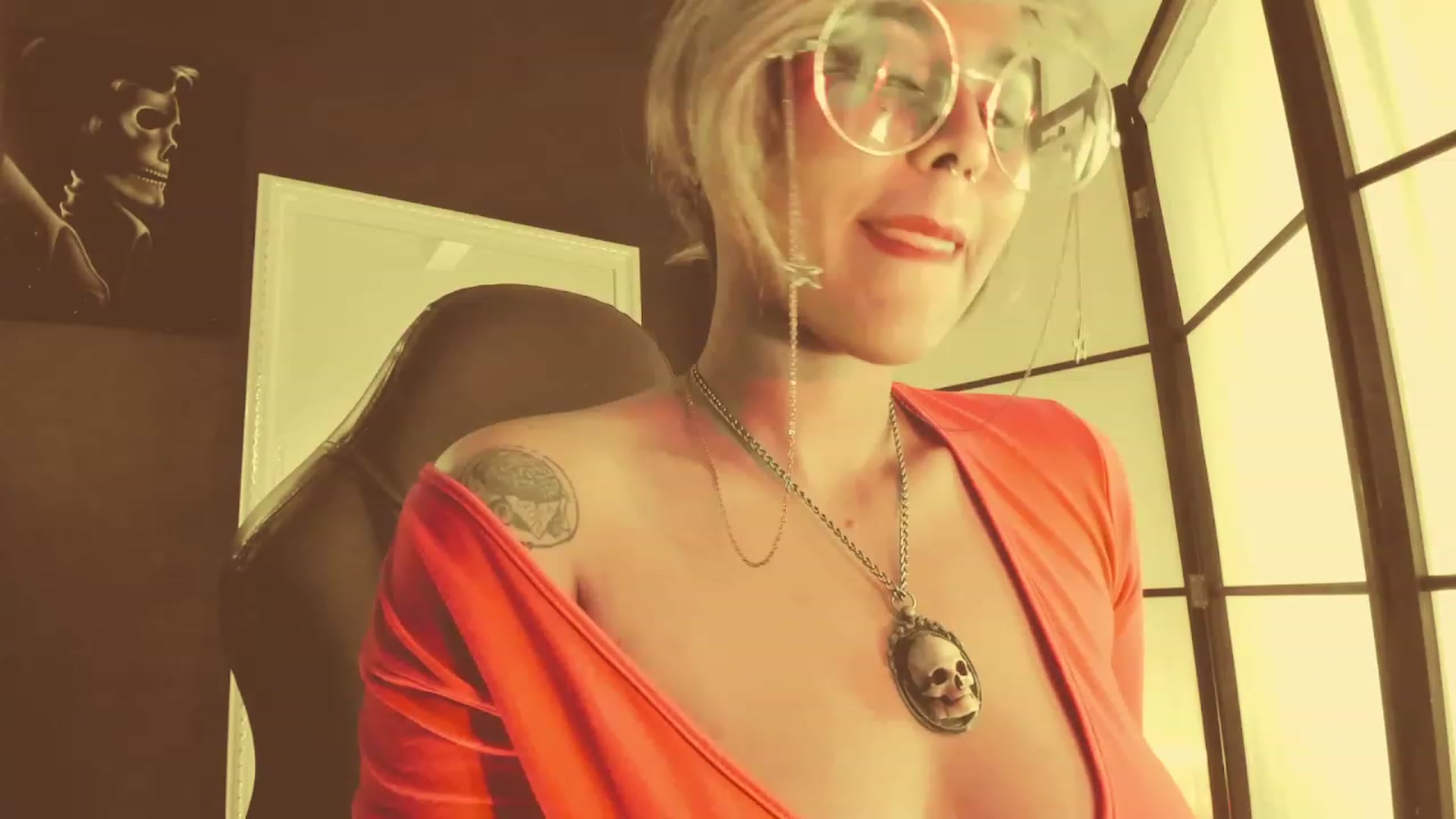 Gallery image thumbnail from AbraxxysRadio's myfreecams stream on, 05/16/2023, 02:17 image 2 of 20