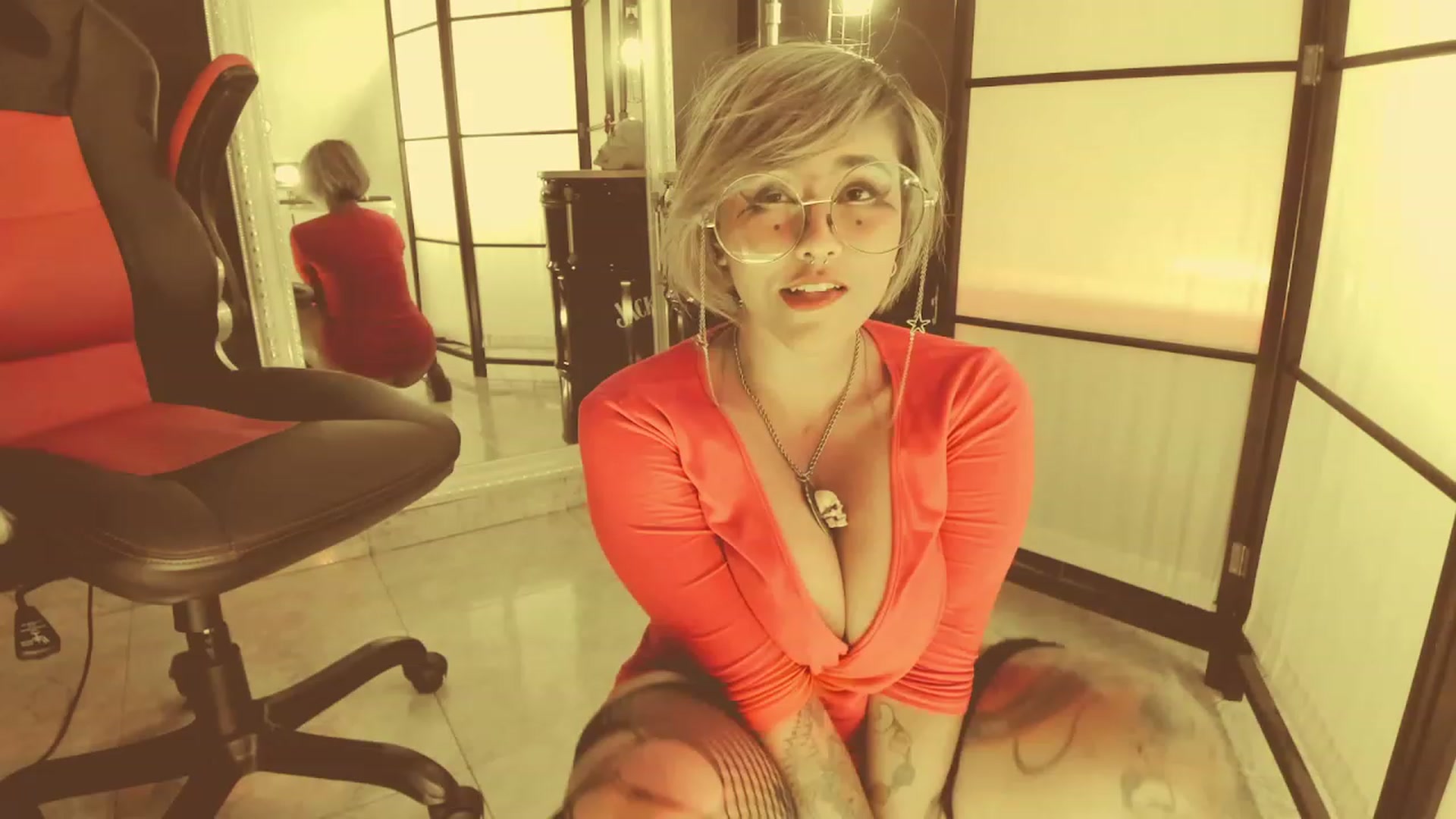 Gallery image thumbnail from AbraxxysRadio's myfreecams stream on, 05/16/2023, 02:17 image 6 of 20