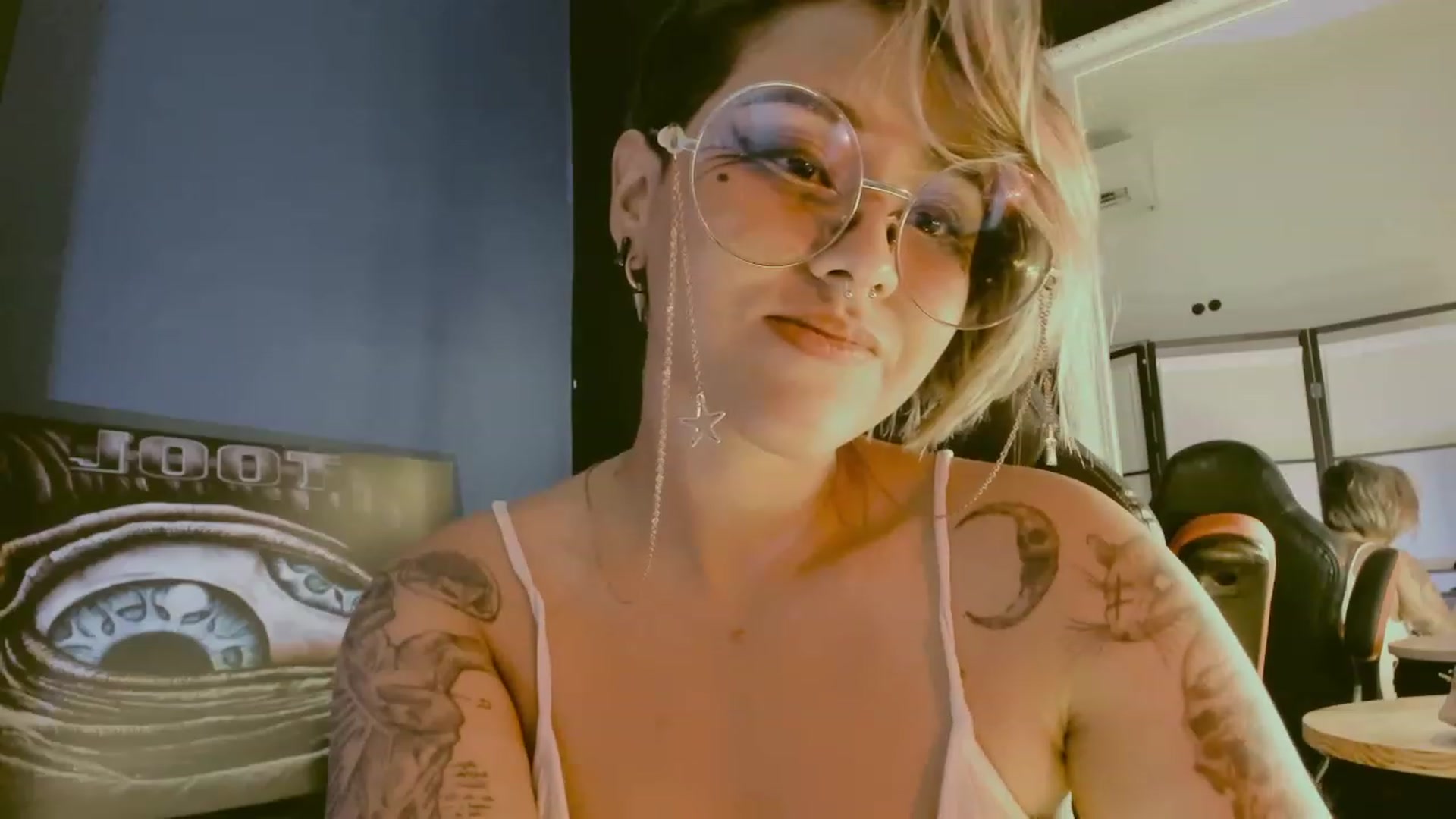Gallery image thumbnail from AbraxxysRadio's myfreecams stream on, 05/20/2023, 02:46 image 20 of 20