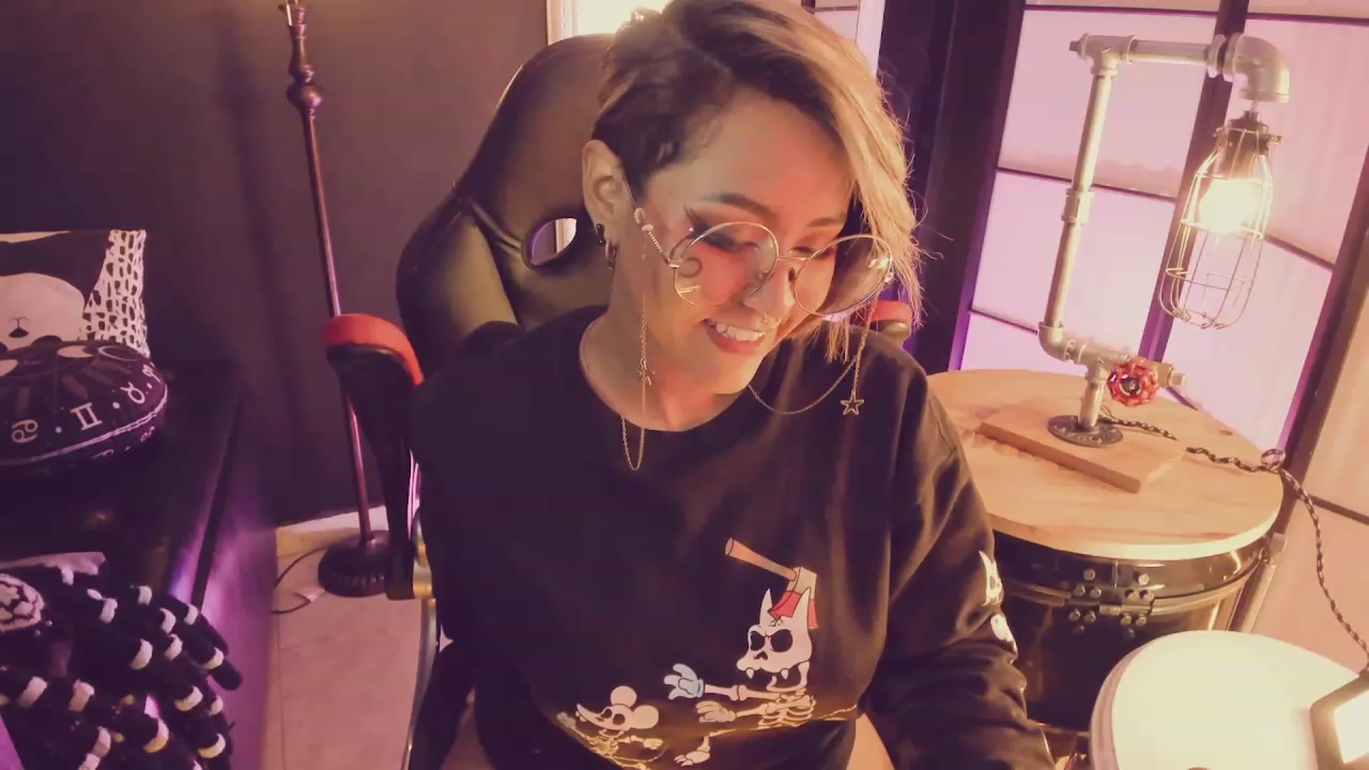 Gallery image thumbnail from AbraxxysRadio's myfreecams stream on, 05/21/2023, 19:29 image 9 of 20