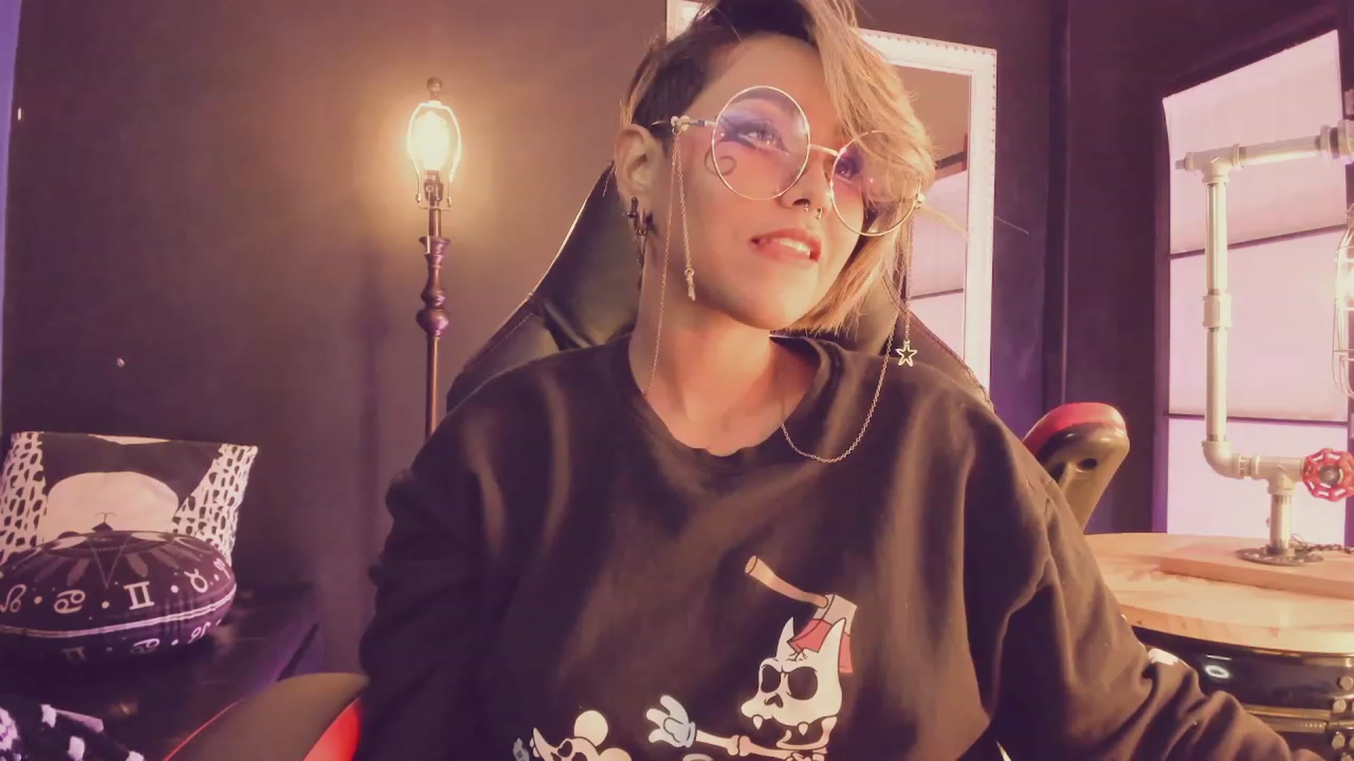 Gallery image thumbnail from AbraxxysRadio's myfreecams stream on, 05/21/2023, 20:58 image 18 of 20