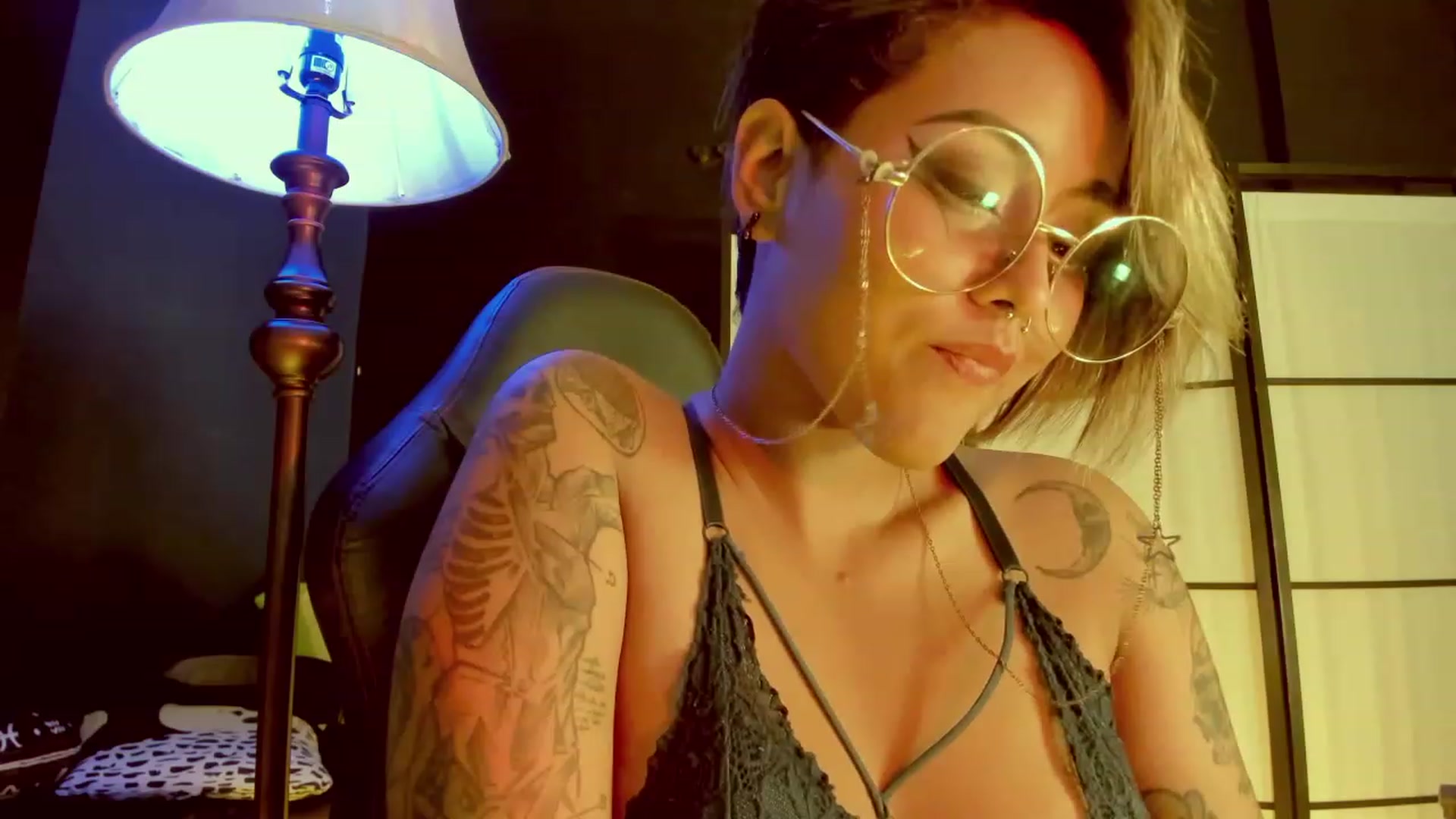 Gallery image thumbnail from AbraxxysRadio's myfreecams stream on, 05/27/2023, 02:26 image 19 of 20
