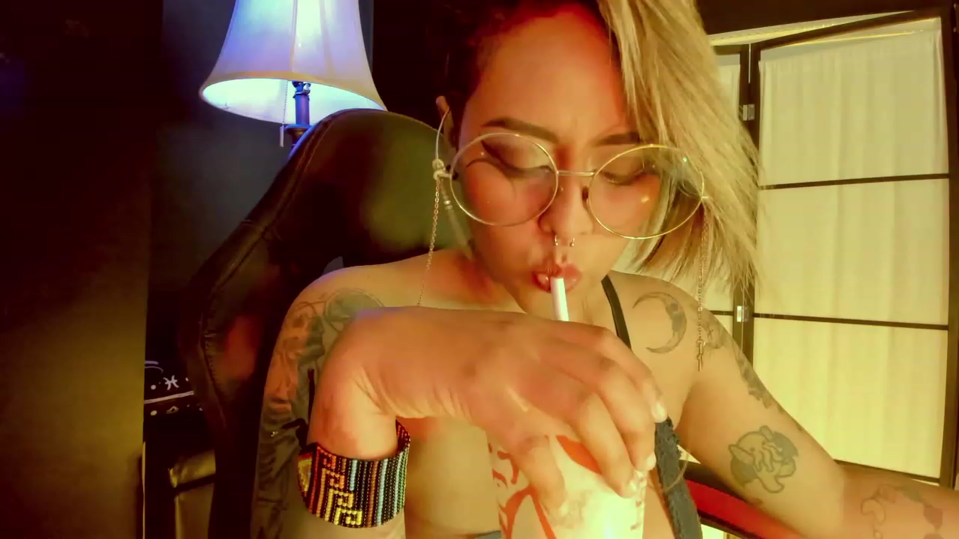 Gallery image thumbnail from AbraxxysRadio's myfreecams stream on, 05/27/2023, 02:26 image 3 of 20