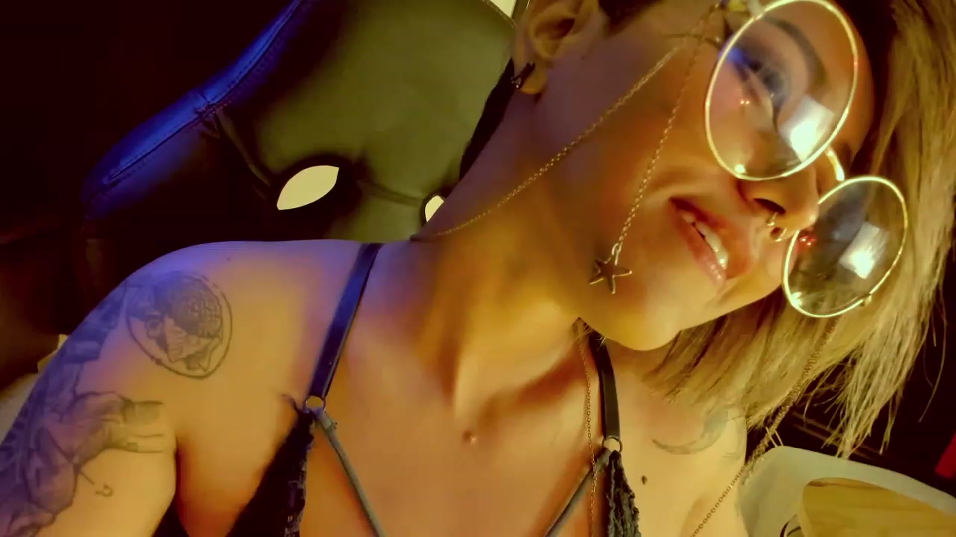 Gallery image thumbnail from AbraxxysRadio's myfreecams stream on, 05/27/2023, 02:26 image 15 of 20