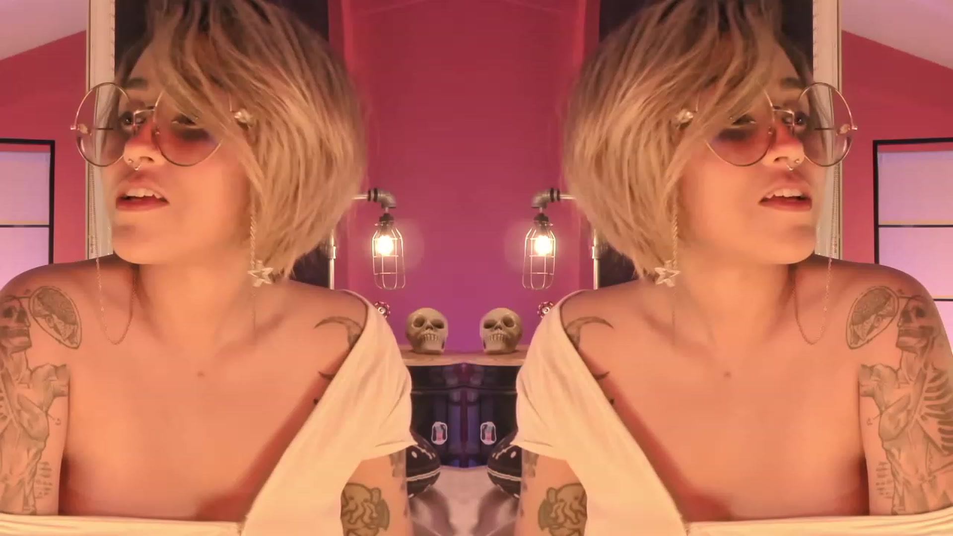 Gallery image thumbnail from AbraxxysRadio's myfreecams stream on, 06/09/2023, 24:45 image 10 of 20