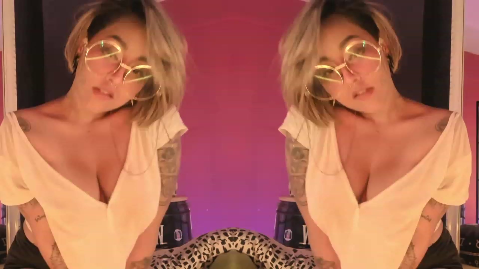 Gallery image thumbnail from AbraxxysRadio's myfreecams stream on, 06/09/2023, 02:05 image 12 of 20
