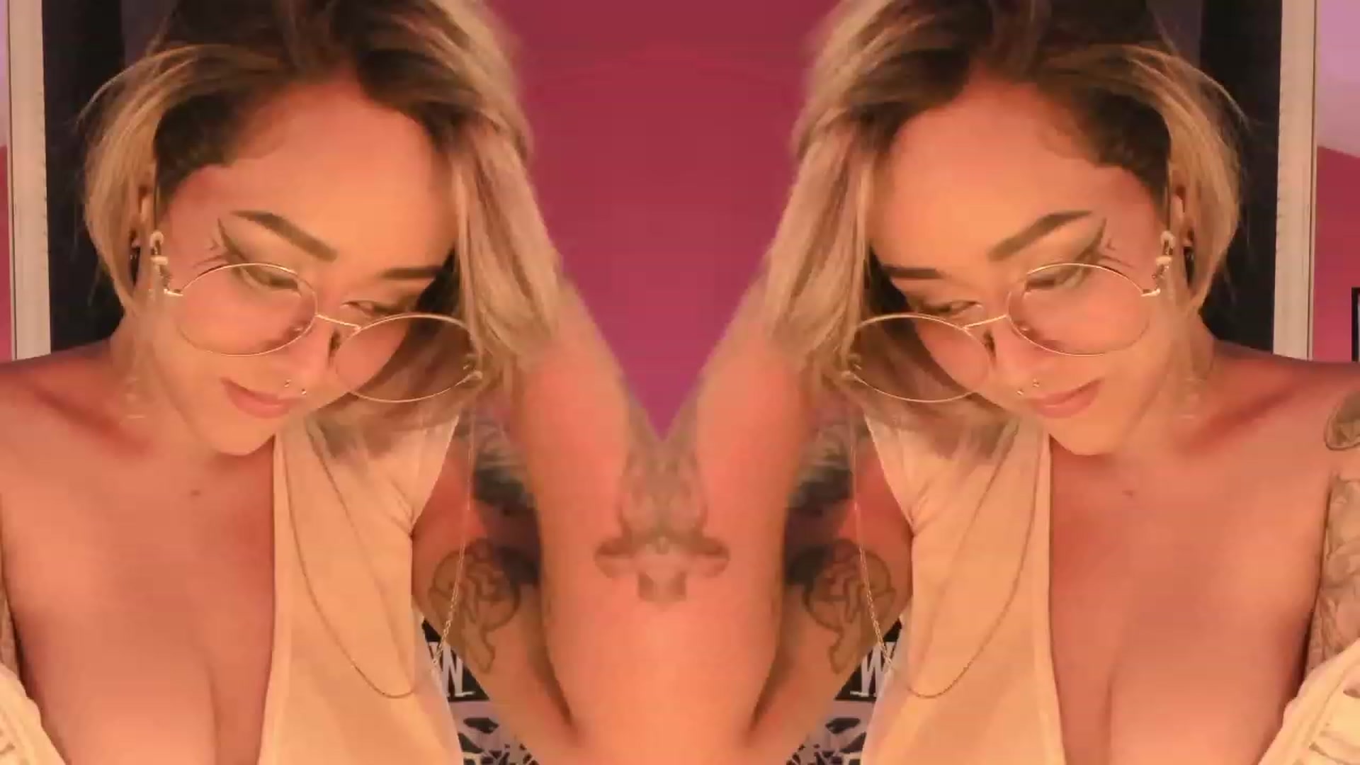 Gallery image thumbnail from AbraxxysRadio's myfreecams stream on, 06/09/2023, 02:05 image 16 of 20