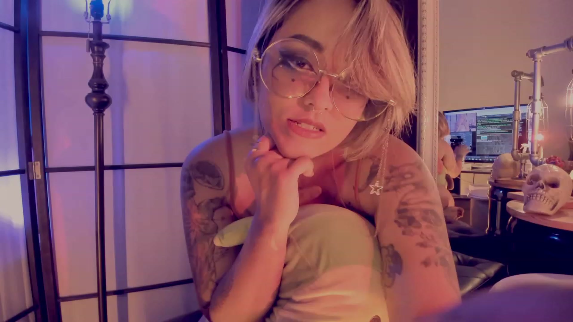 Gallery image thumbnail from AbraxxysRadio's myfreecams stream on, 06/11/2023, 18:18 image 4 of 20
