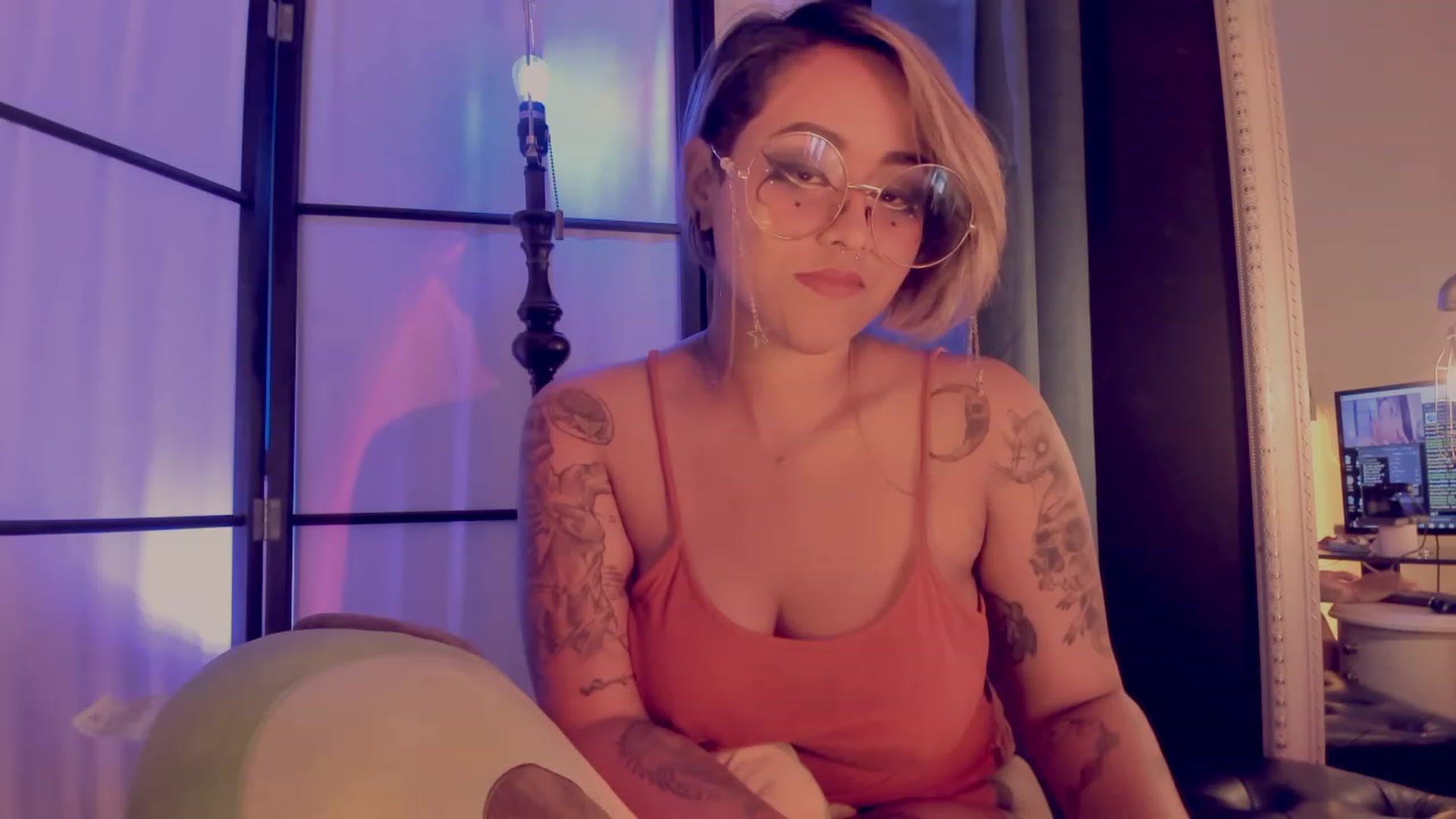 Gallery image thumbnail from AbraxxysRadio's myfreecams stream on, 06/11/2023, 20:32 image 19 of 20