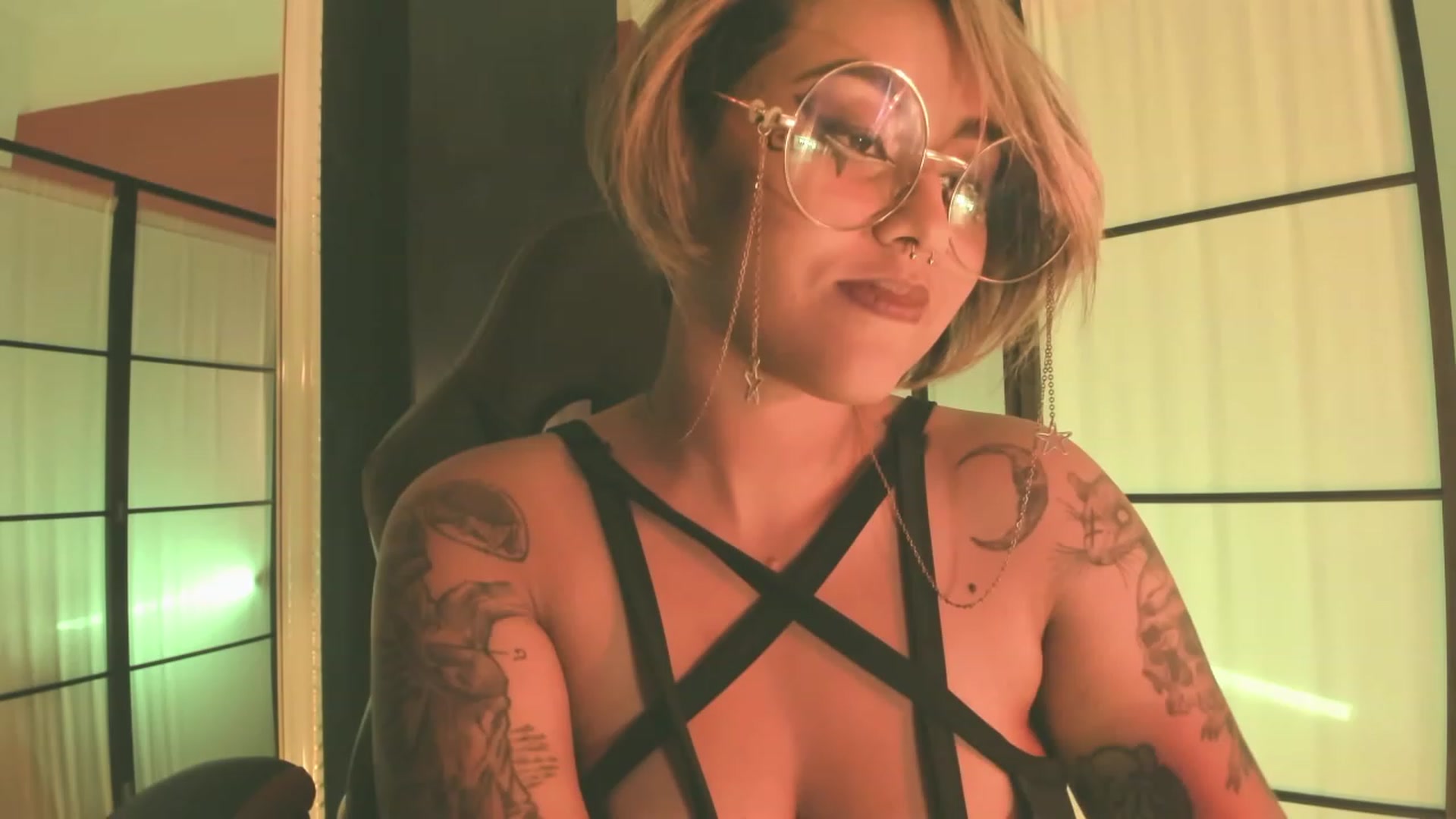 Gallery image thumbnail from AbraxxysRadio's myfreecams stream on, 06/13/2023, 02:24 image 15 of 20