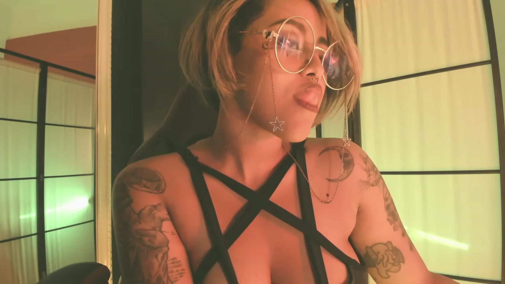 Gallery image thumbnail from AbraxxysRadio's myfreecams stream on, 06/13/2023, 02:24 image 19 of 20