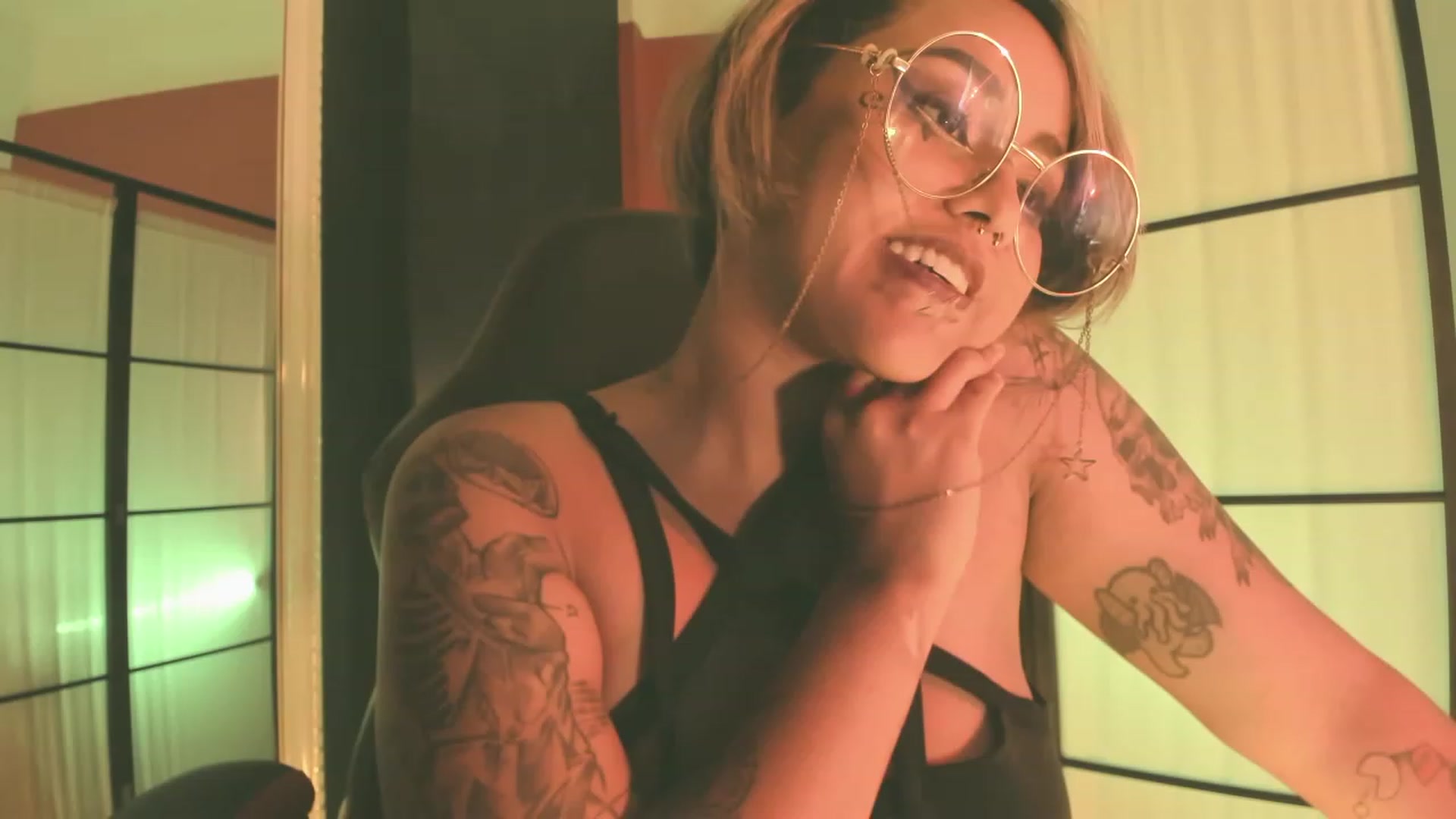 Gallery image thumbnail from AbraxxysRadio's myfreecams stream on, 06/13/2023, 02:24 image 17 of 20