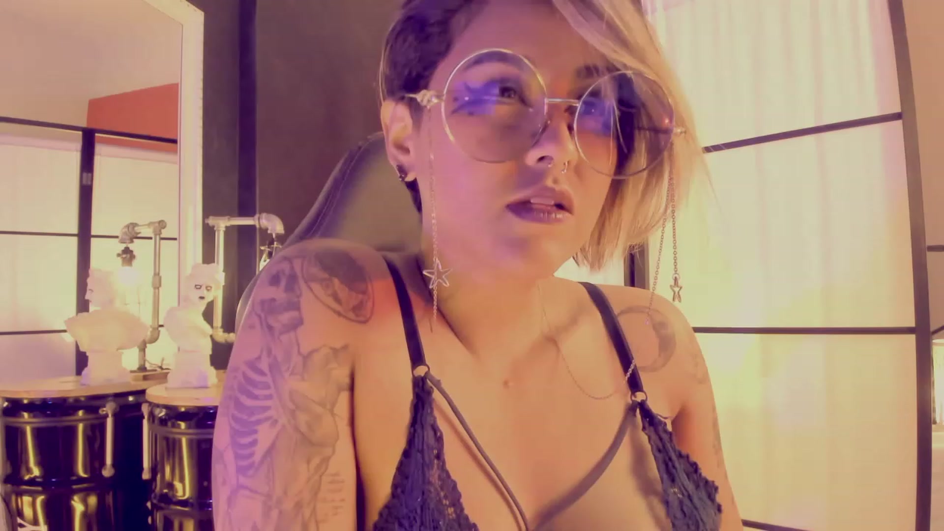 Gallery image thumbnail from AbraxxysRadio's myfreecams stream on, 06/14/2023, 01:52 image 8 of 20
