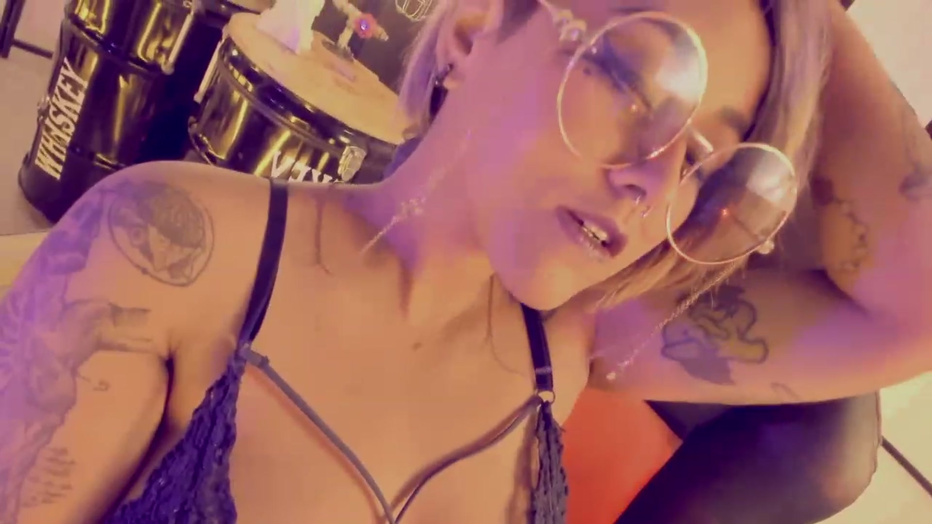 Gallery image thumbnail from AbraxxysRadio's myfreecams stream on, 06/14/2023, 01:52 image 16 of 20