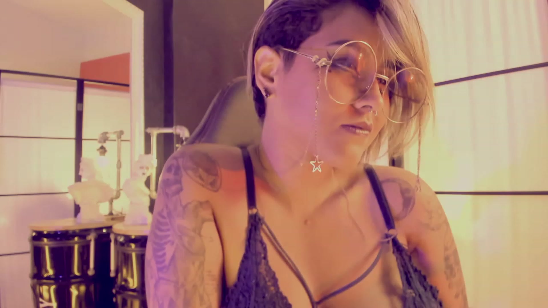 Gallery image thumbnail from AbraxxysRadio's myfreecams stream on, 06/14/2023, 01:52 image 4 of 20