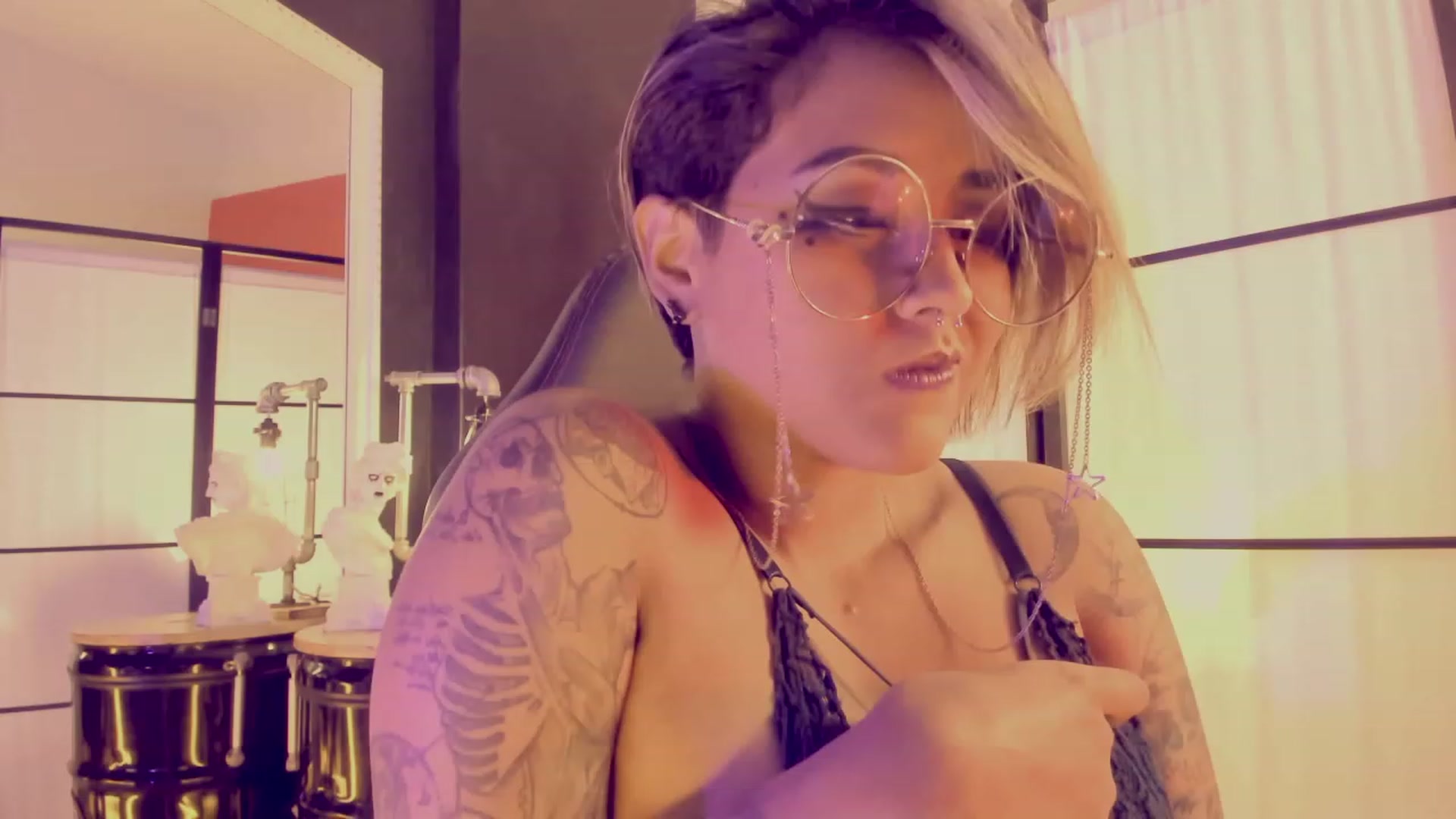 Gallery image thumbnail from AbraxxysRadio's myfreecams stream on, 06/14/2023, 01:52 image 10 of 20