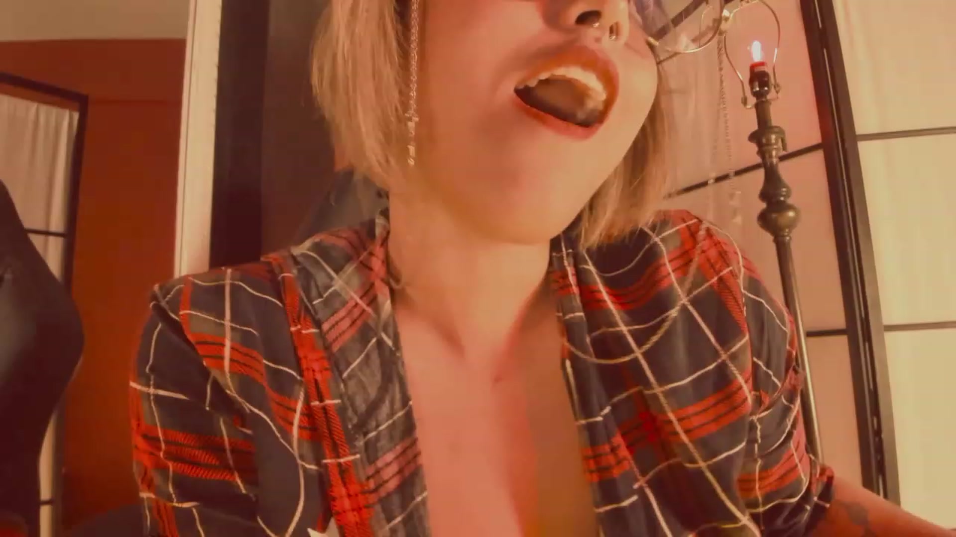 Gallery image thumbnail from AbraxxysRadio's myfreecams stream on, 06/17/2023, 01:48 image 1 of 20
