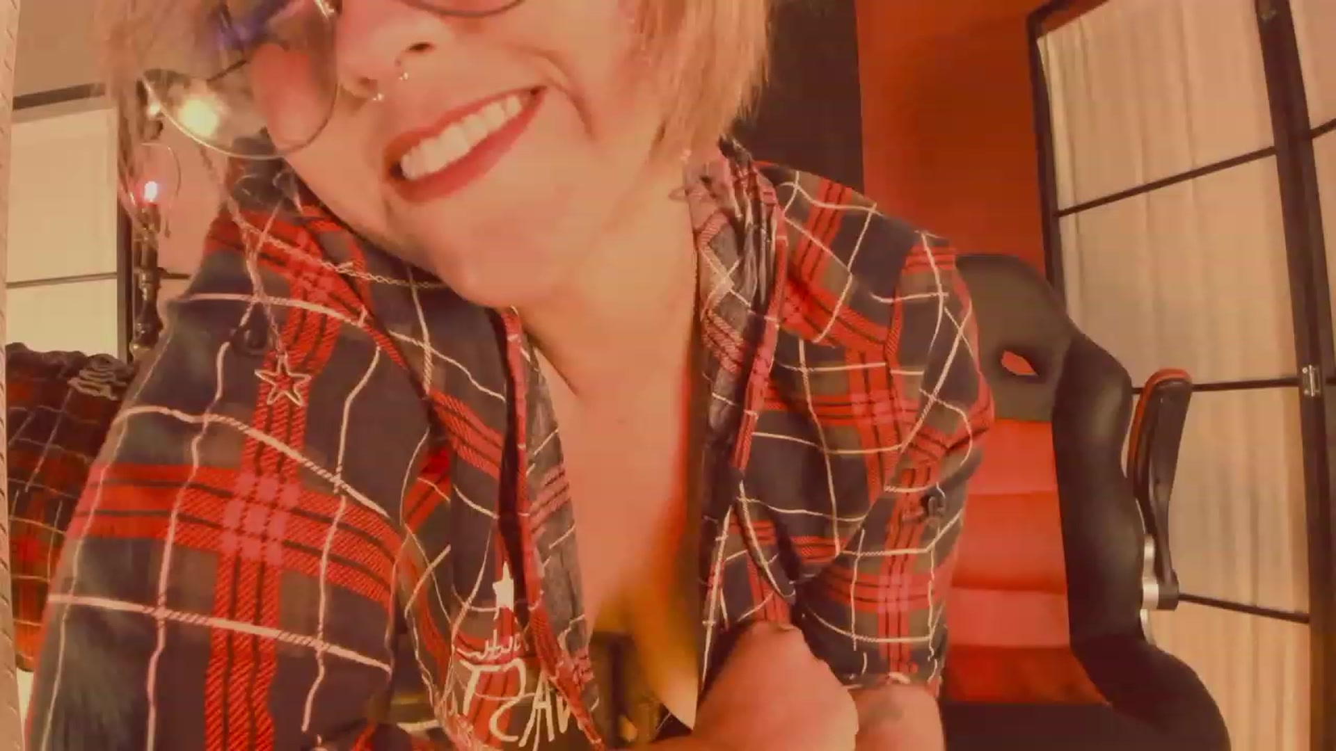 Gallery image thumbnail from AbraxxysRadio's myfreecams stream on, 06/17/2023, 01:48 image 5 of 20