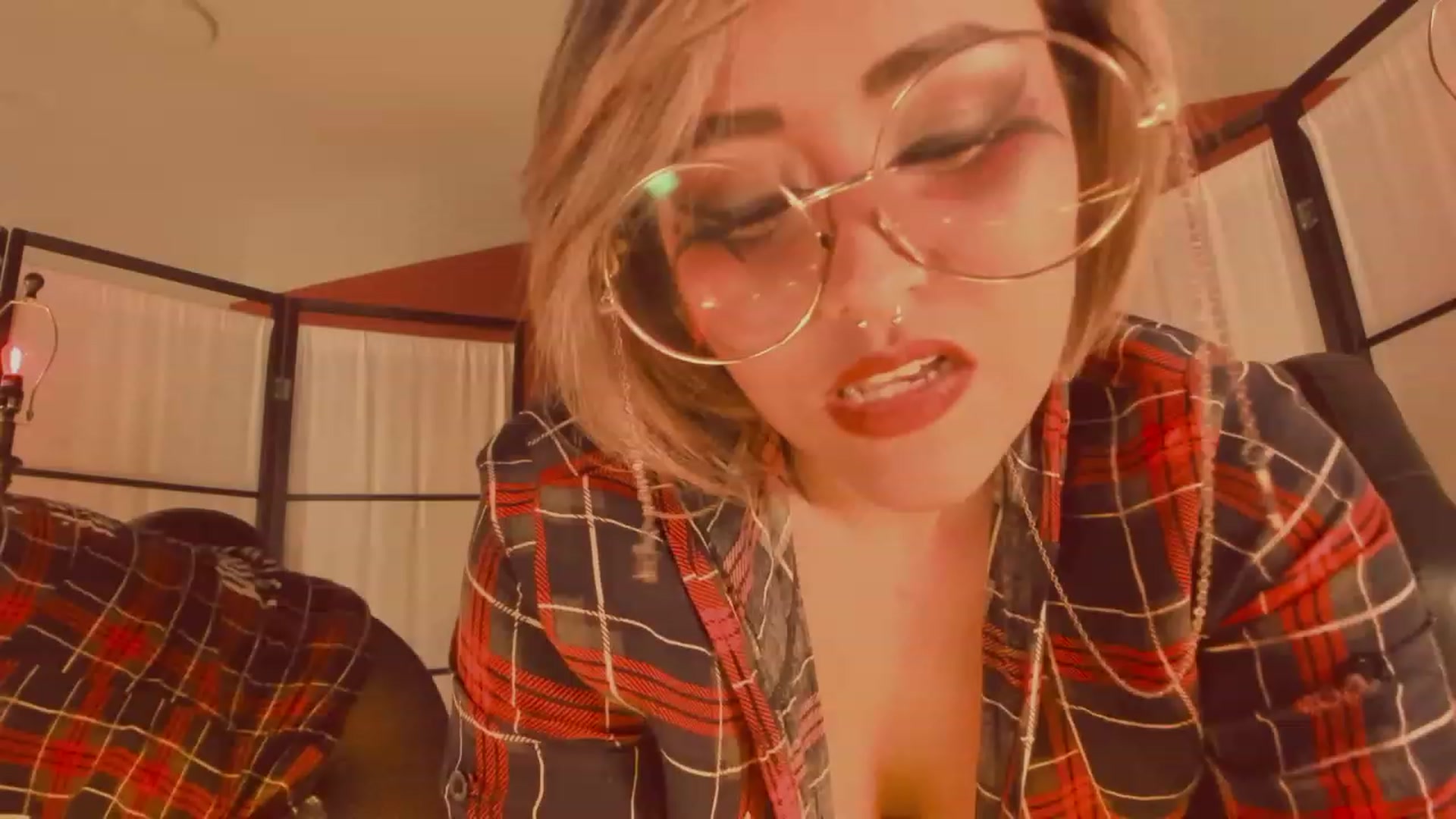 Gallery image thumbnail from AbraxxysRadio's myfreecams stream on, 06/17/2023, 01:48 image 14 of 20