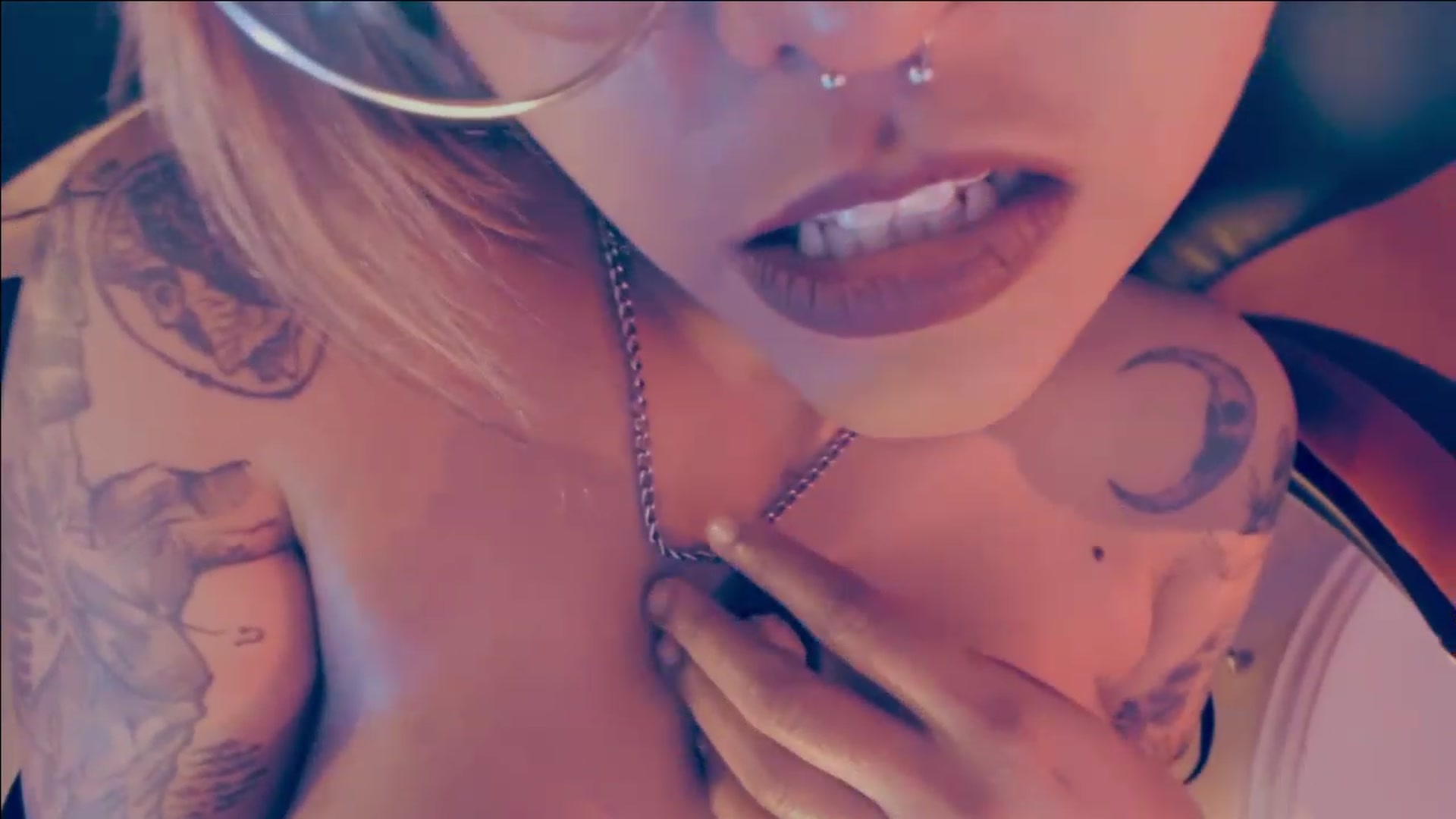 Gallery image thumbnail from AbraxxysRadio's myfreecams stream on, 06/17/2023, 20:35 image 16 of 20