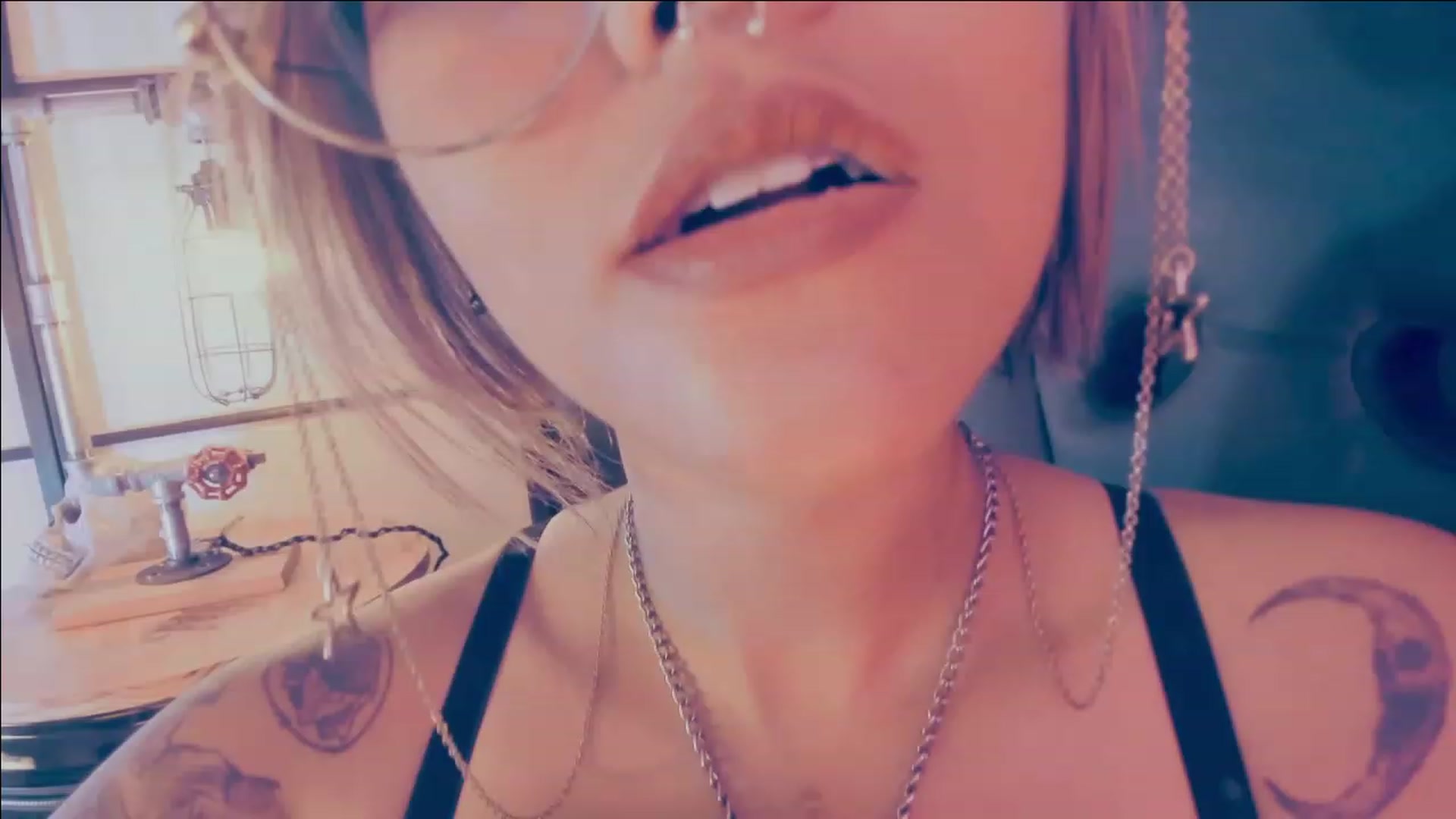 Gallery image thumbnail from AbraxxysRadio's myfreecams stream on, 06/17/2023, 23:17 image 5 of 20
