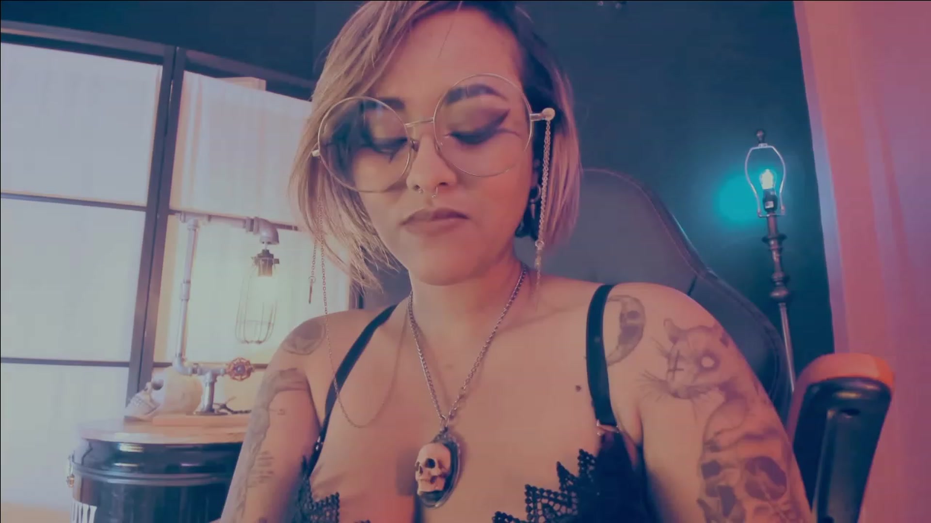 Gallery image thumbnail from AbraxxysRadio's myfreecams stream on, 06/18/2023, 01:02 image 13 of 20