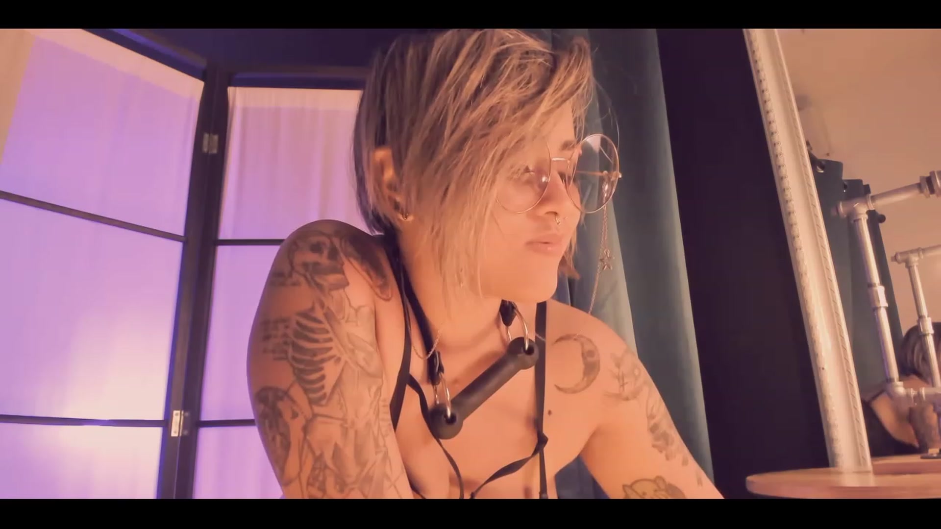 Gallery image thumbnail from AbraxxysRadio's myfreecams stream on, 06/20/2023, 01:44 image 17 of 20