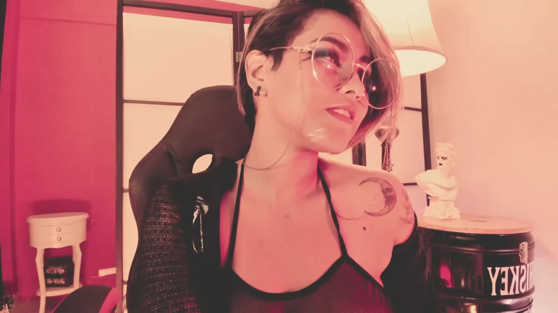 Gallery image thumbnail from AbraxxysRadio's myfreecams stream on, 06/24/2023, 02:43 image 3 of 20