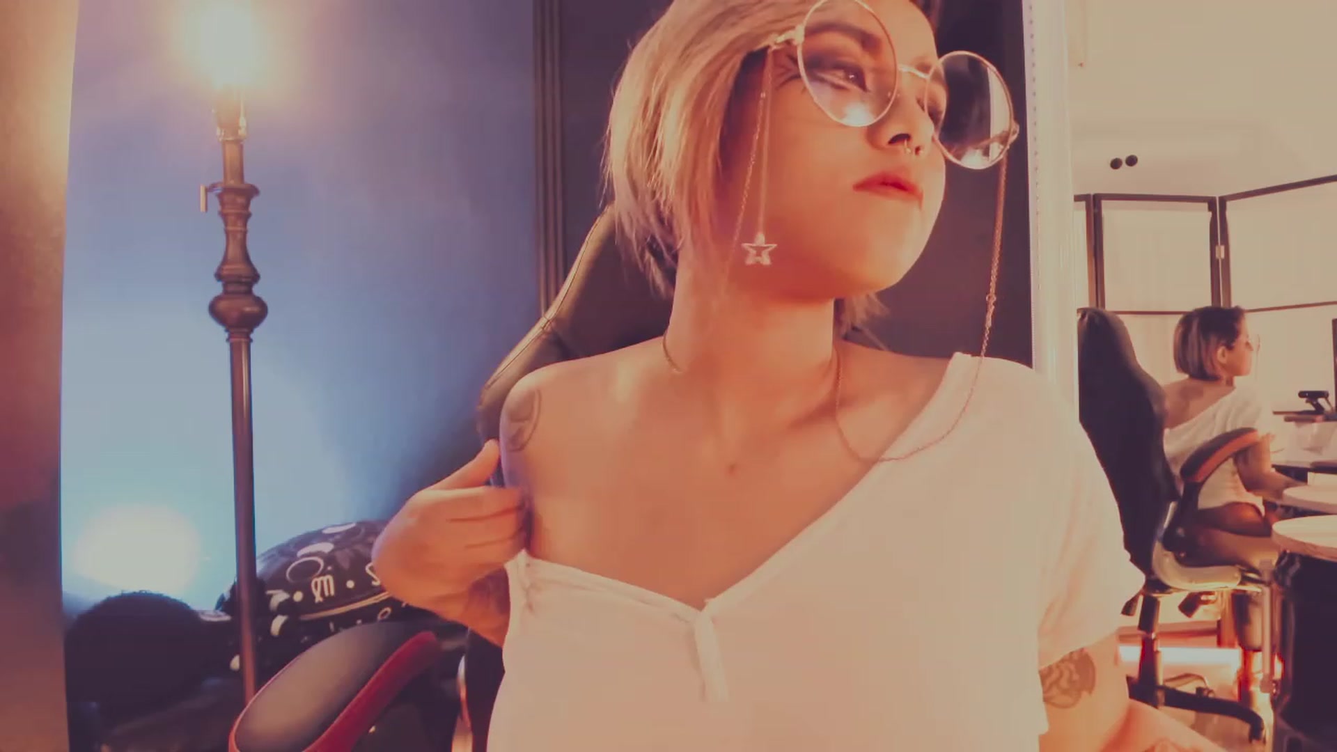 Gallery image thumbnail from AbraxxysRadio's myfreecams stream on, 06/24/2023, 23:02 image 12 of 20