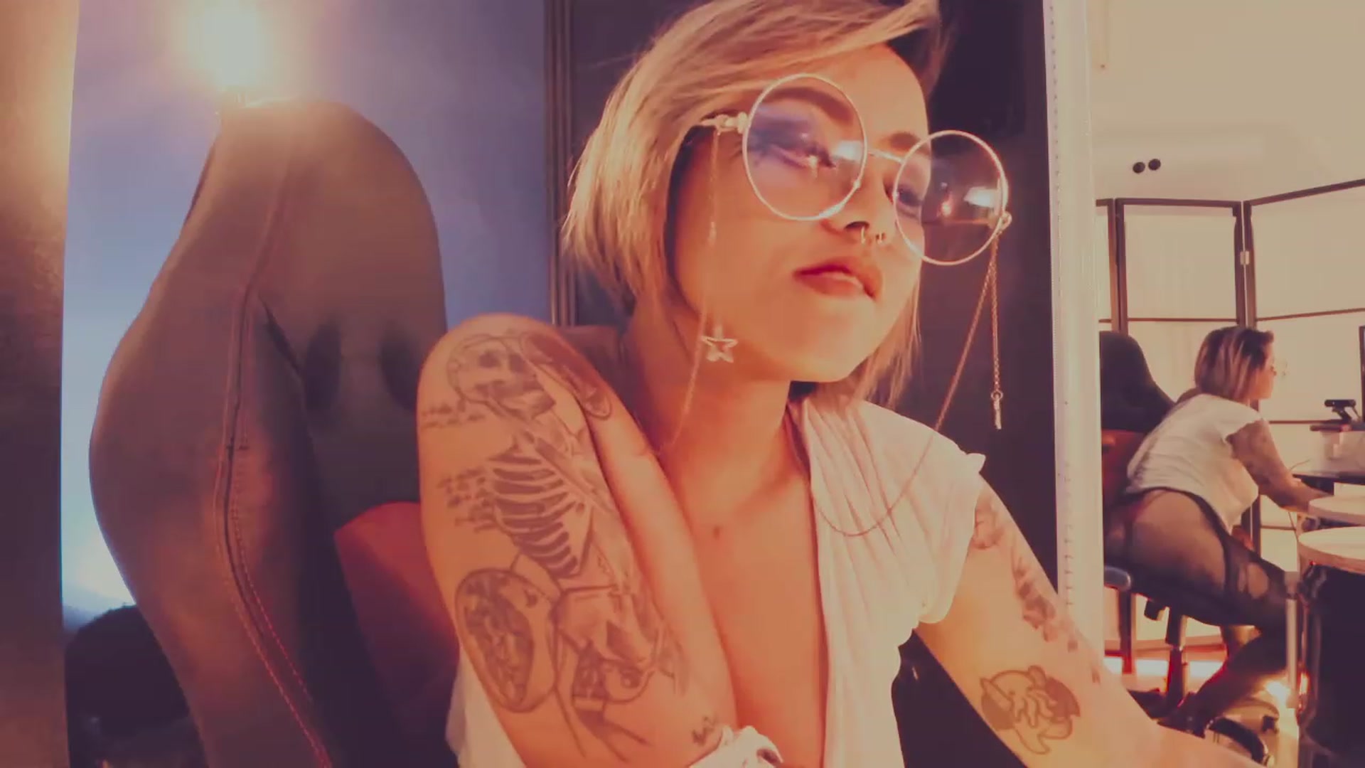 Gallery image thumbnail from AbraxxysRadio's myfreecams stream on, 06/24/2023, 23:02 image 19 of 20