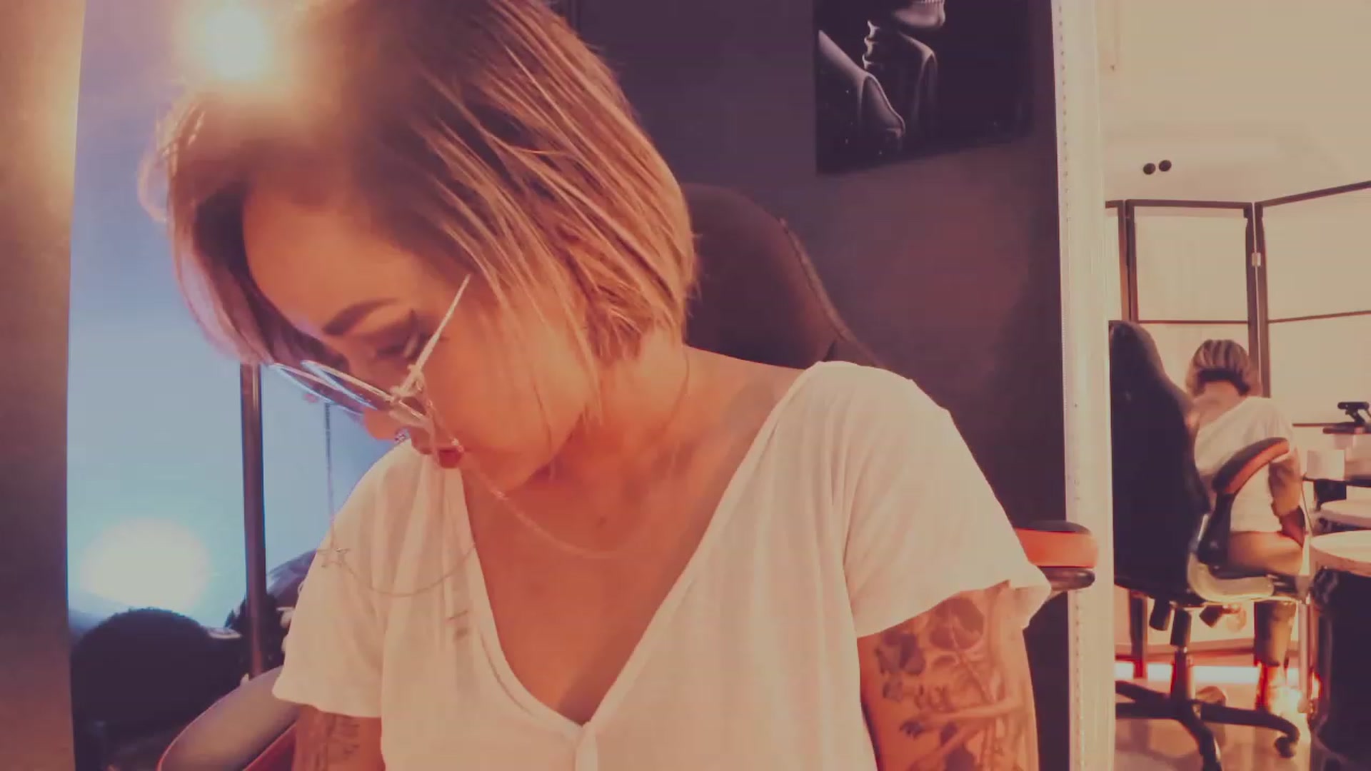 Gallery image thumbnail from AbraxxysRadio's myfreecams stream on, 06/24/2023, 23:02 image 2 of 20