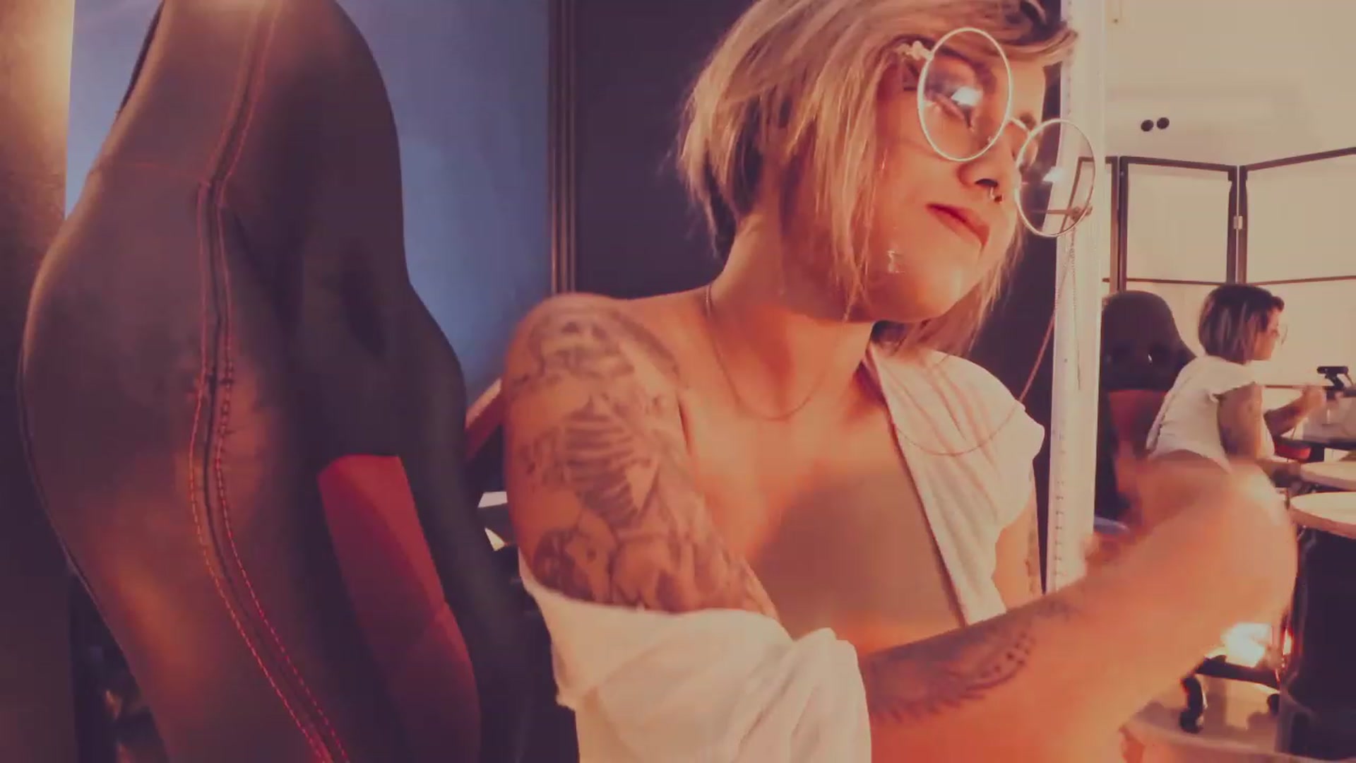 Gallery image thumbnail from AbraxxysRadio's myfreecams stream on, 06/24/2023, 23:37 image 16 of 20
