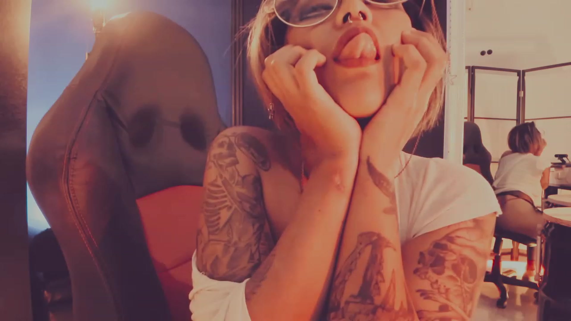 Gallery image thumbnail from AbraxxysRadio's myfreecams stream on, 06/24/2023, 23:37 image 15 of 20