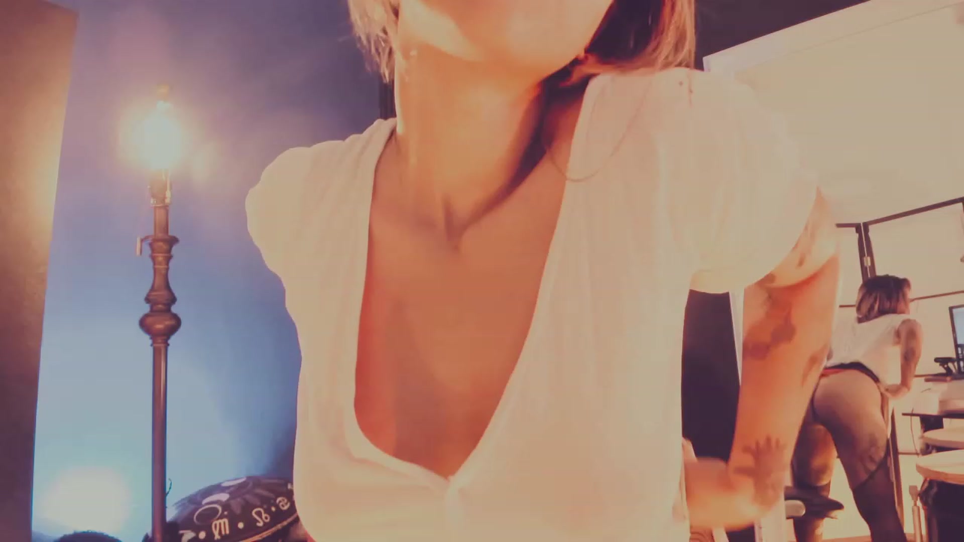 Gallery image thumbnail from AbraxxysRadio's myfreecams stream on, 06/25/2023, 24:37 image 13 of 20
