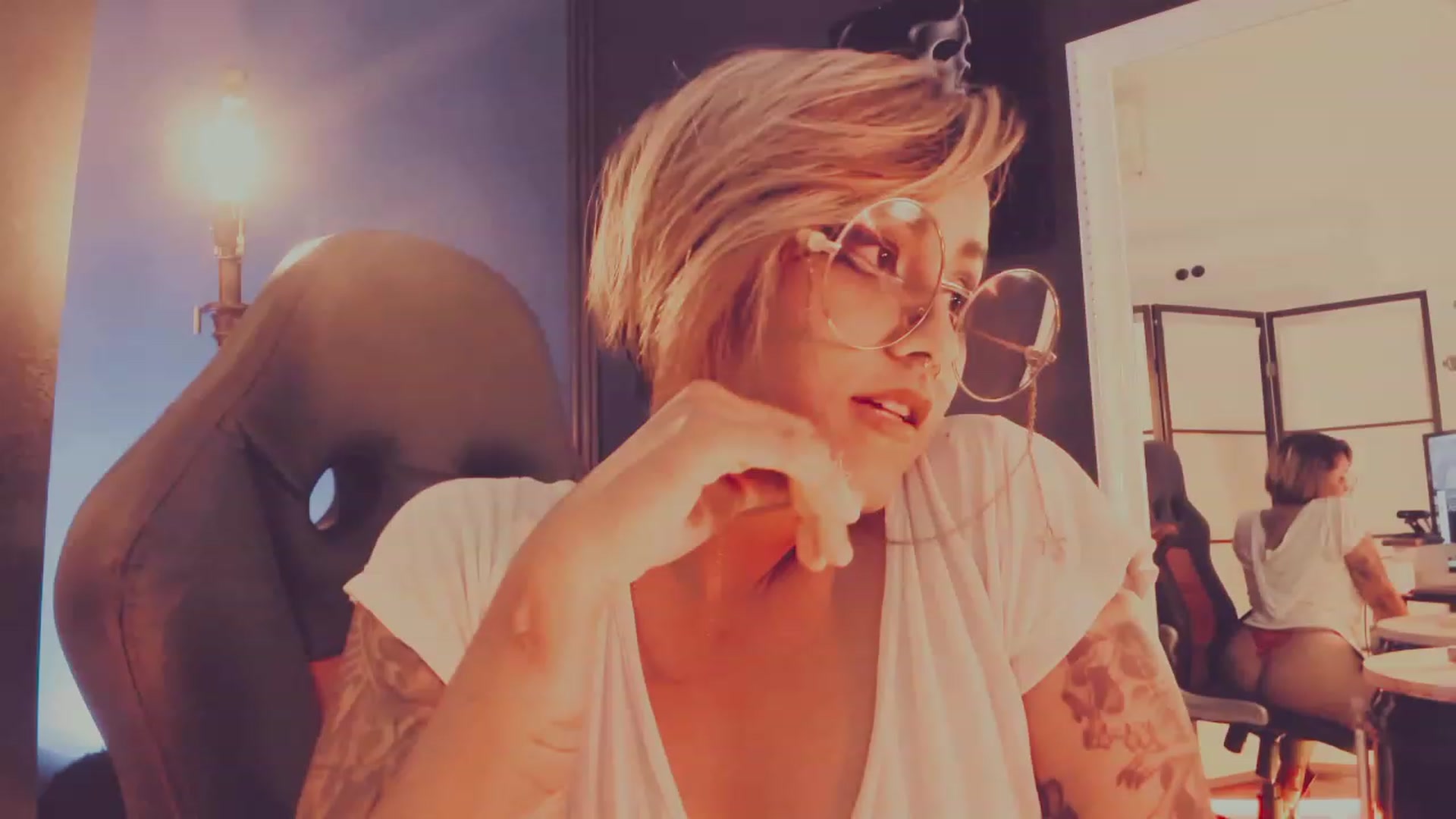 Gallery image thumbnail from AbraxxysRadio's myfreecams stream on, 06/25/2023, 01:49 image 15 of 20