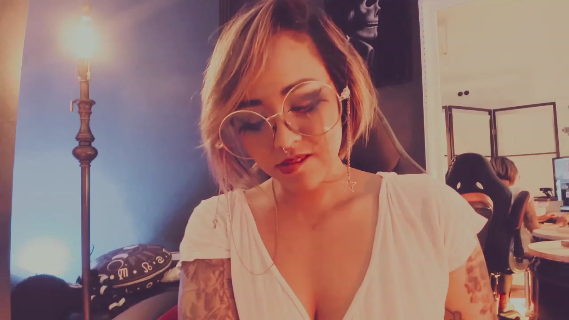 Gallery image thumbnail from AbraxxysRadio's myfreecams stream on, 06/25/2023, 01:49 image 3 of 20