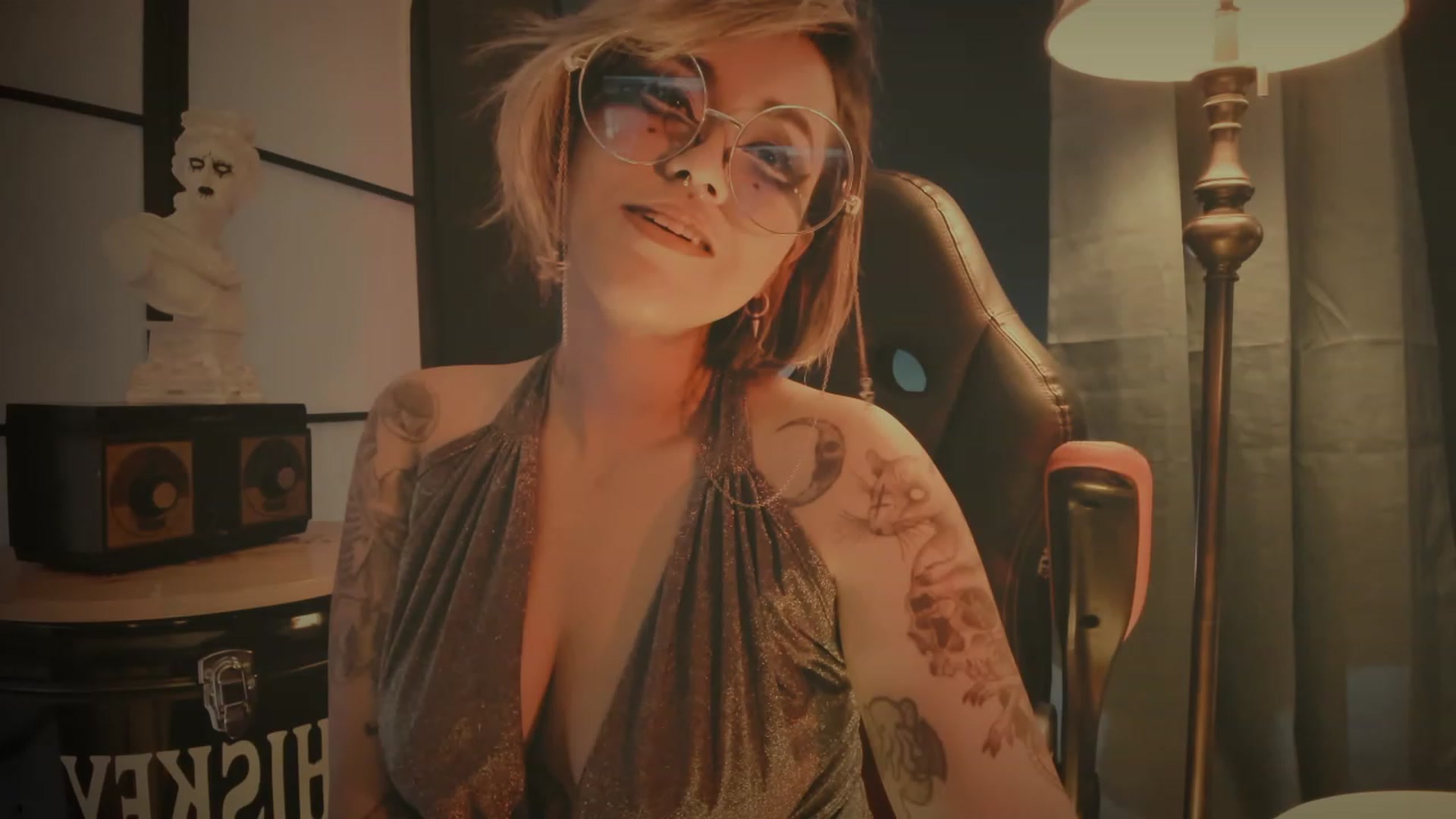 Gallery image thumbnail from AbraxxysRadio's myfreecams stream on, 06/25/2023, 17:54 image 9 of 20