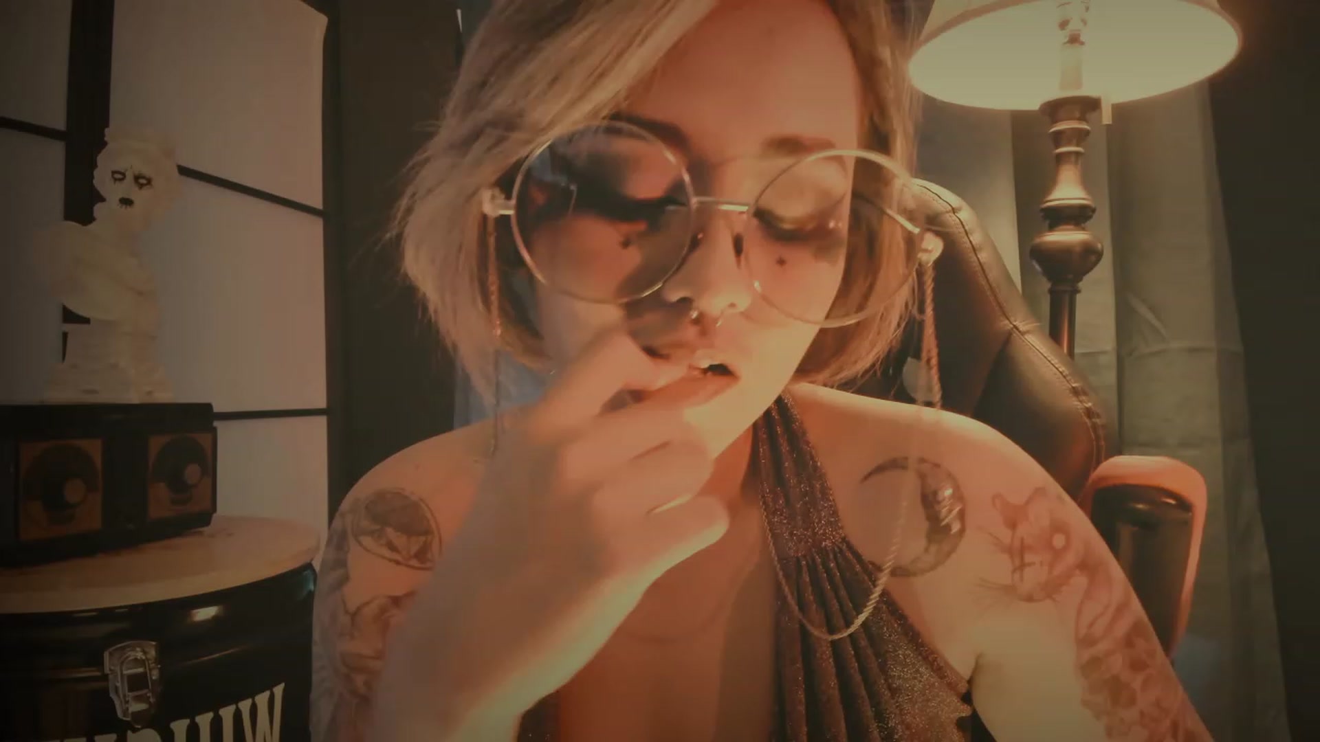 Gallery image thumbnail from AbraxxysRadio's myfreecams stream on, 06/25/2023, 17:54 image 19 of 20