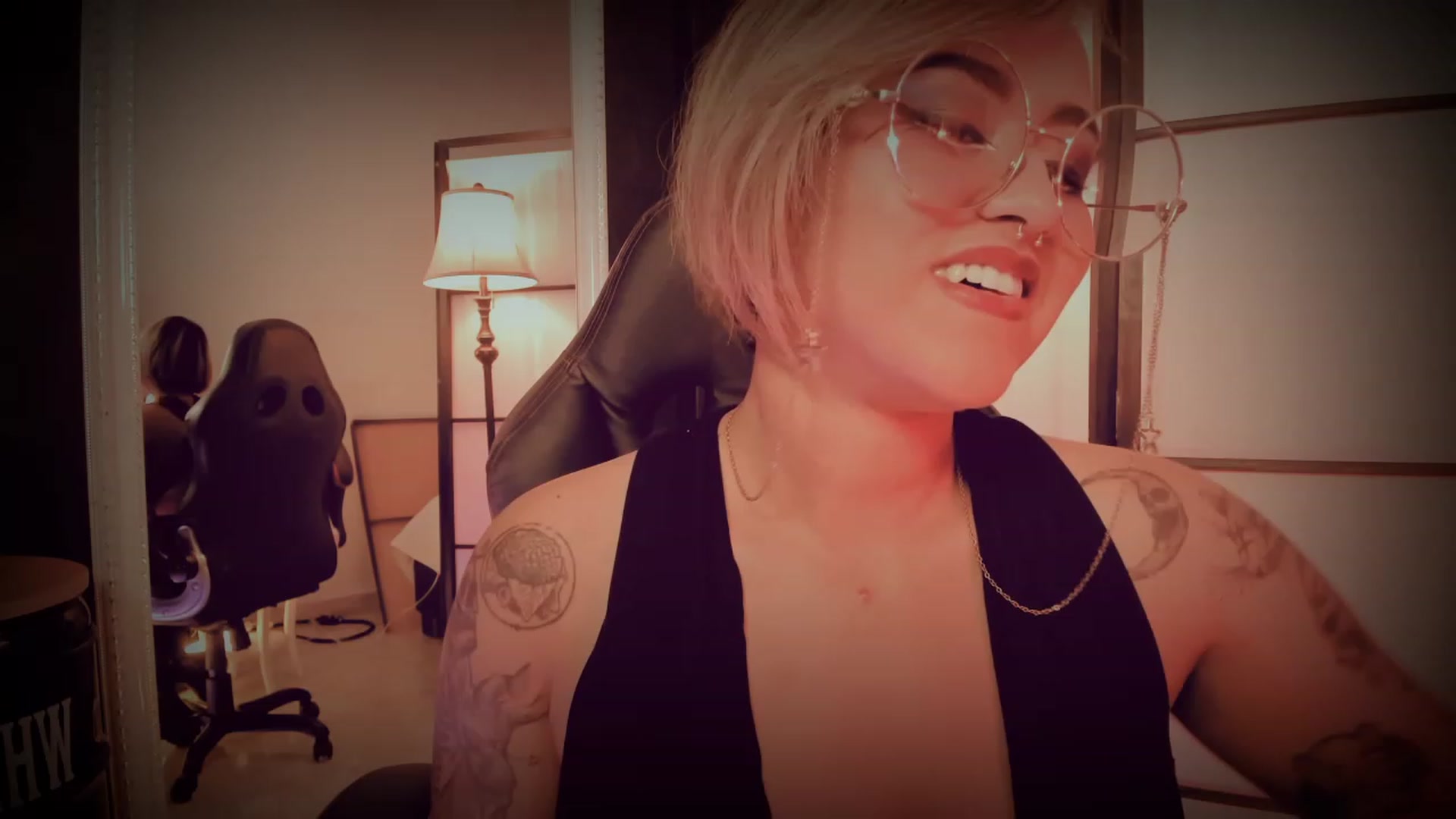 Gallery image thumbnail from AbraxxysRadio's myfreecams stream on, 06/30/2023, 24:01 image 1 of 20
