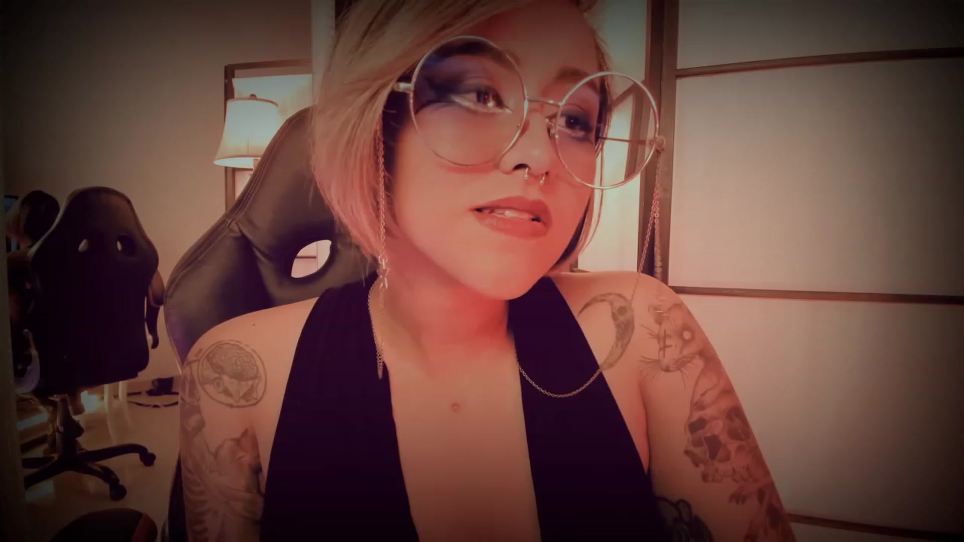 Gallery image thumbnail from AbraxxysRadio's myfreecams stream on, 06/30/2023, 01:10 image 13 of 20