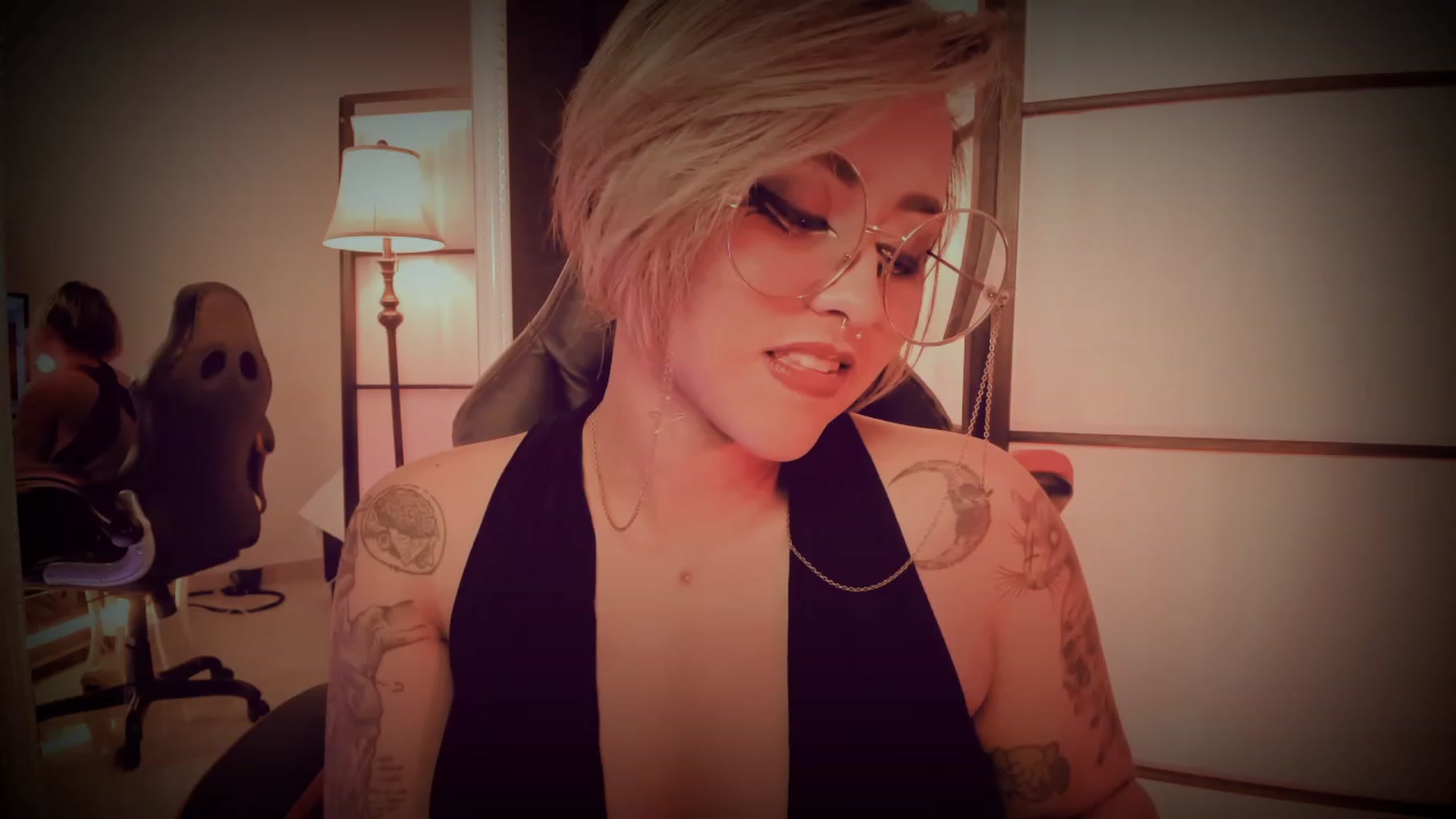 Gallery image thumbnail from AbraxxysRadio's myfreecams stream on, 06/30/2023, 01:10 image 16 of 20