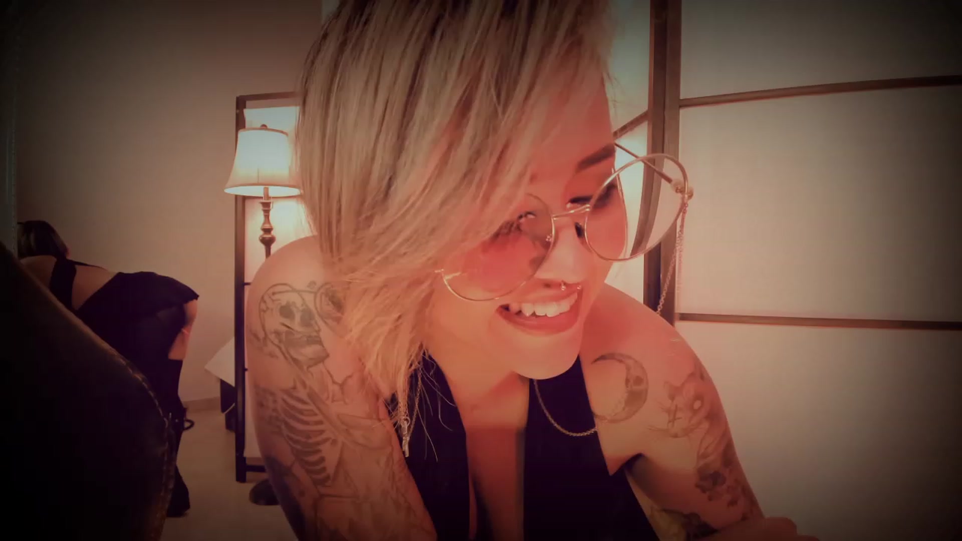 Gallery image thumbnail from AbraxxysRadio's myfreecams stream on, 06/30/2023, 01:10 image 6 of 20