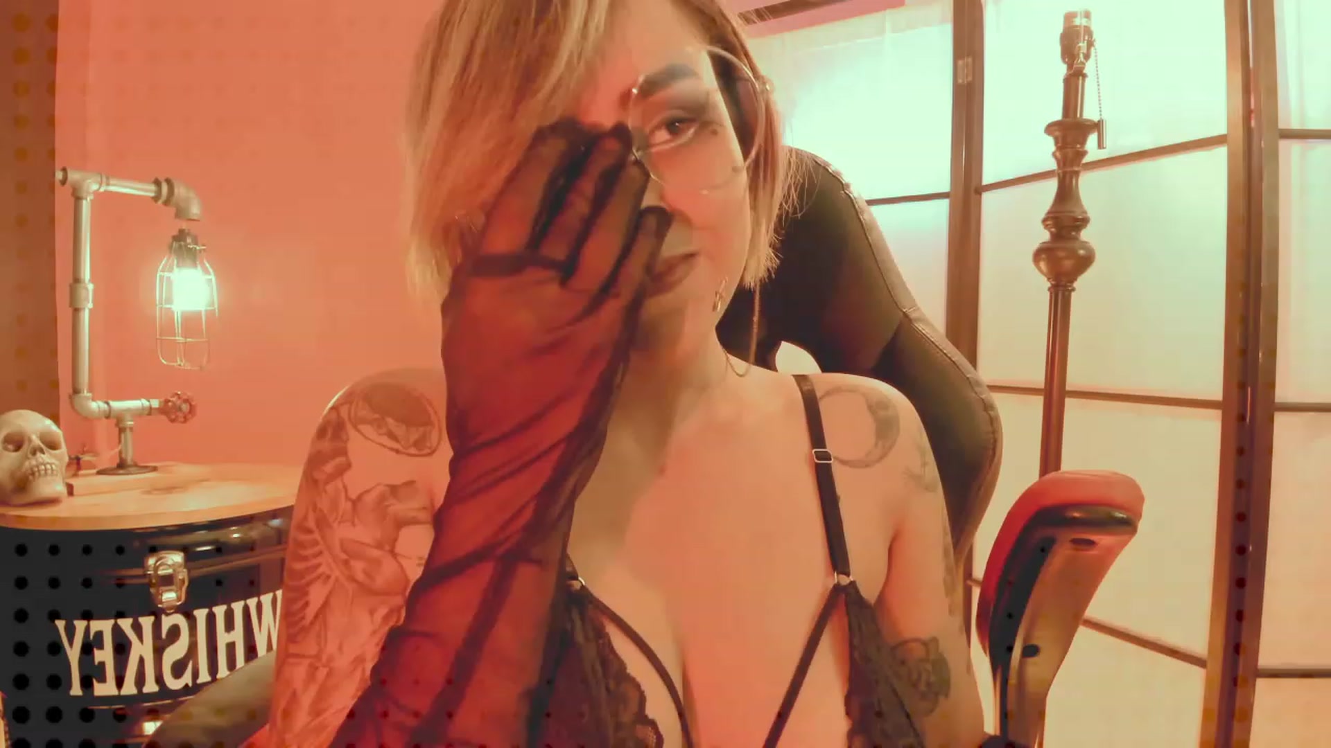 Gallery image thumbnail from AbraxxysRadio's myfreecams stream on, 07/01/2023, 20:49 image 16 of 20