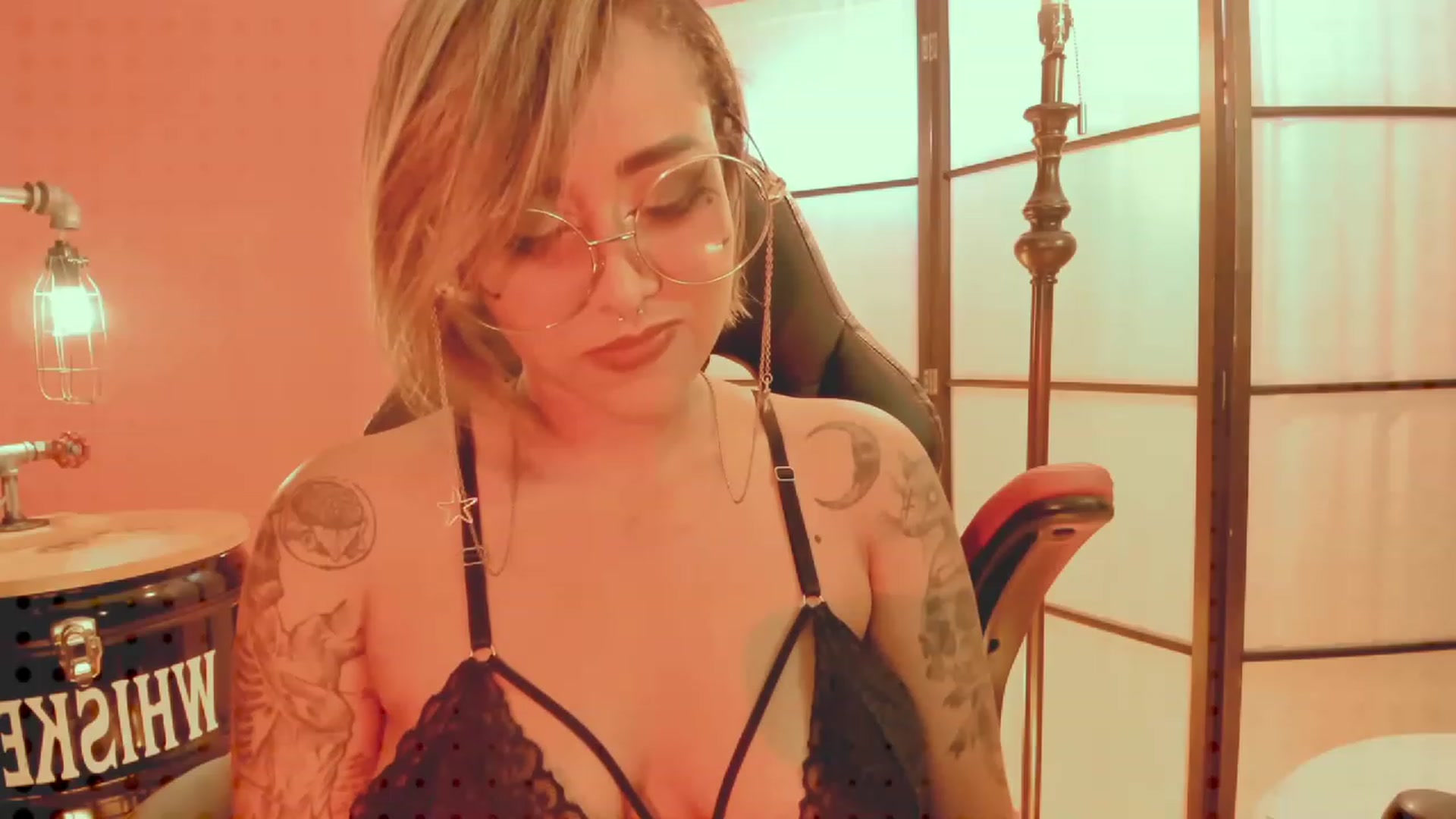 Gallery image thumbnail from AbraxxysRadio's myfreecams stream on, 07/02/2023, 24:37 image 5 of 20